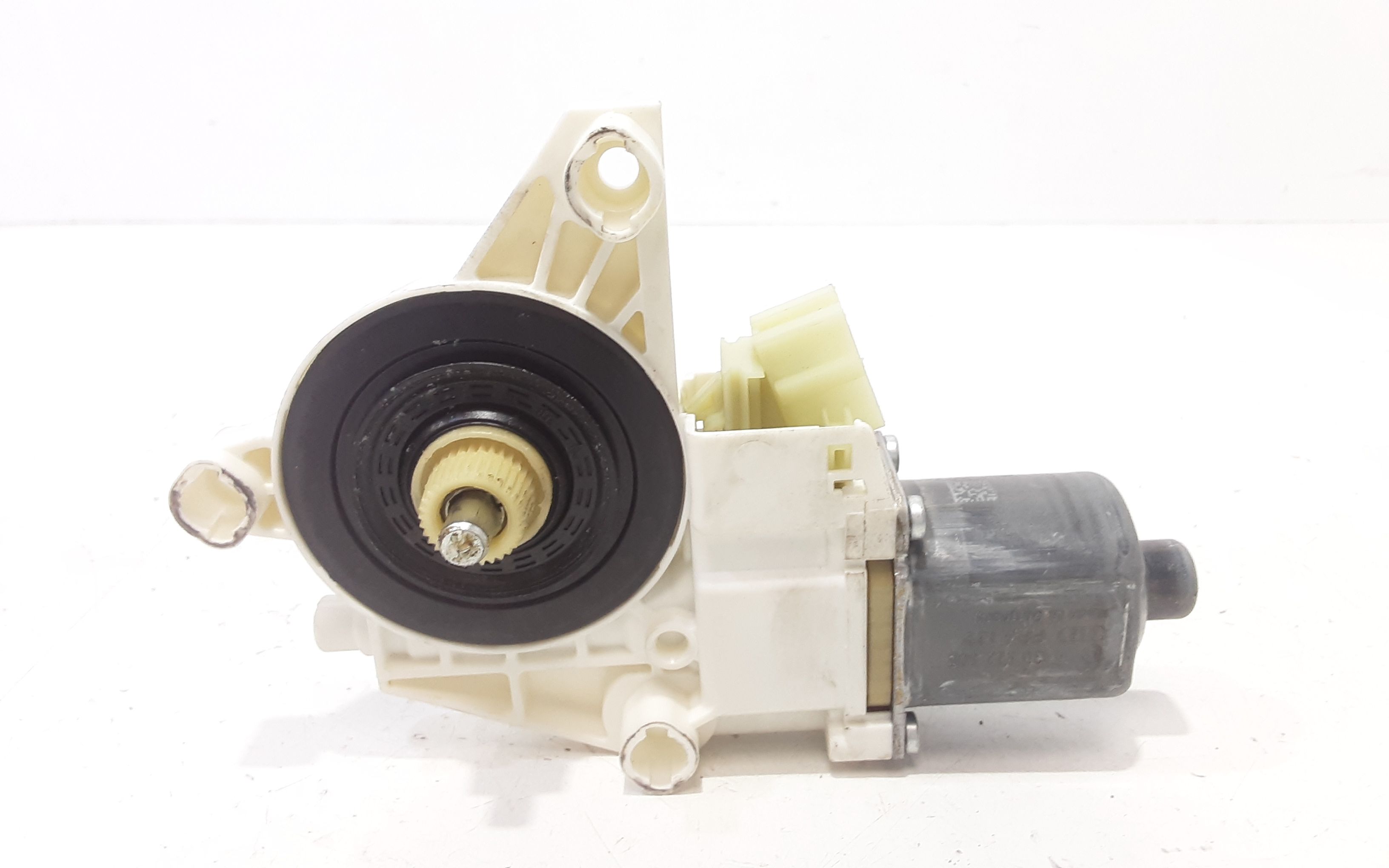 Motorino Alzacristallo Porta Ant. Destro A2048200242 Usato