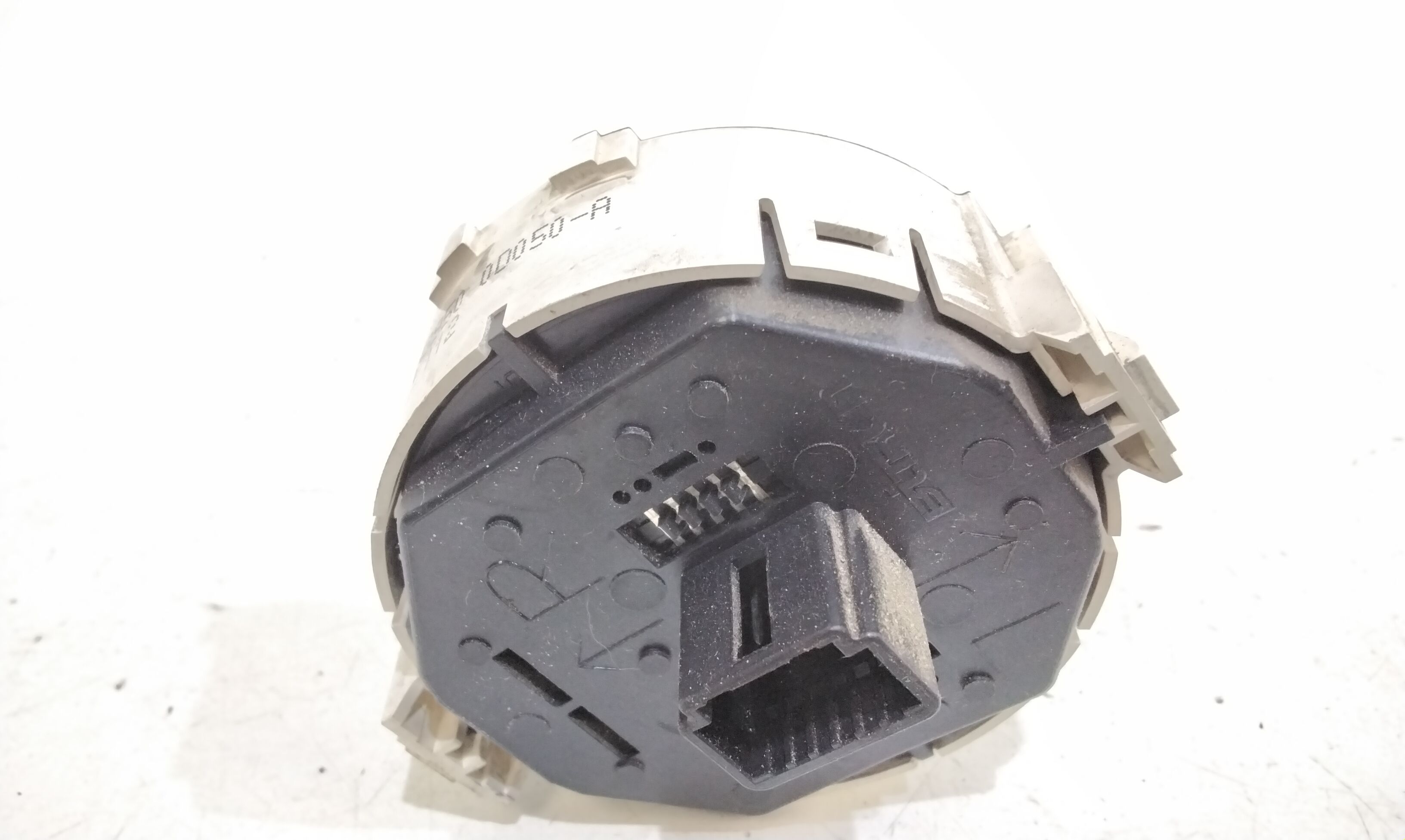 Interruttore Luci Emergenza 8433252030 Usato