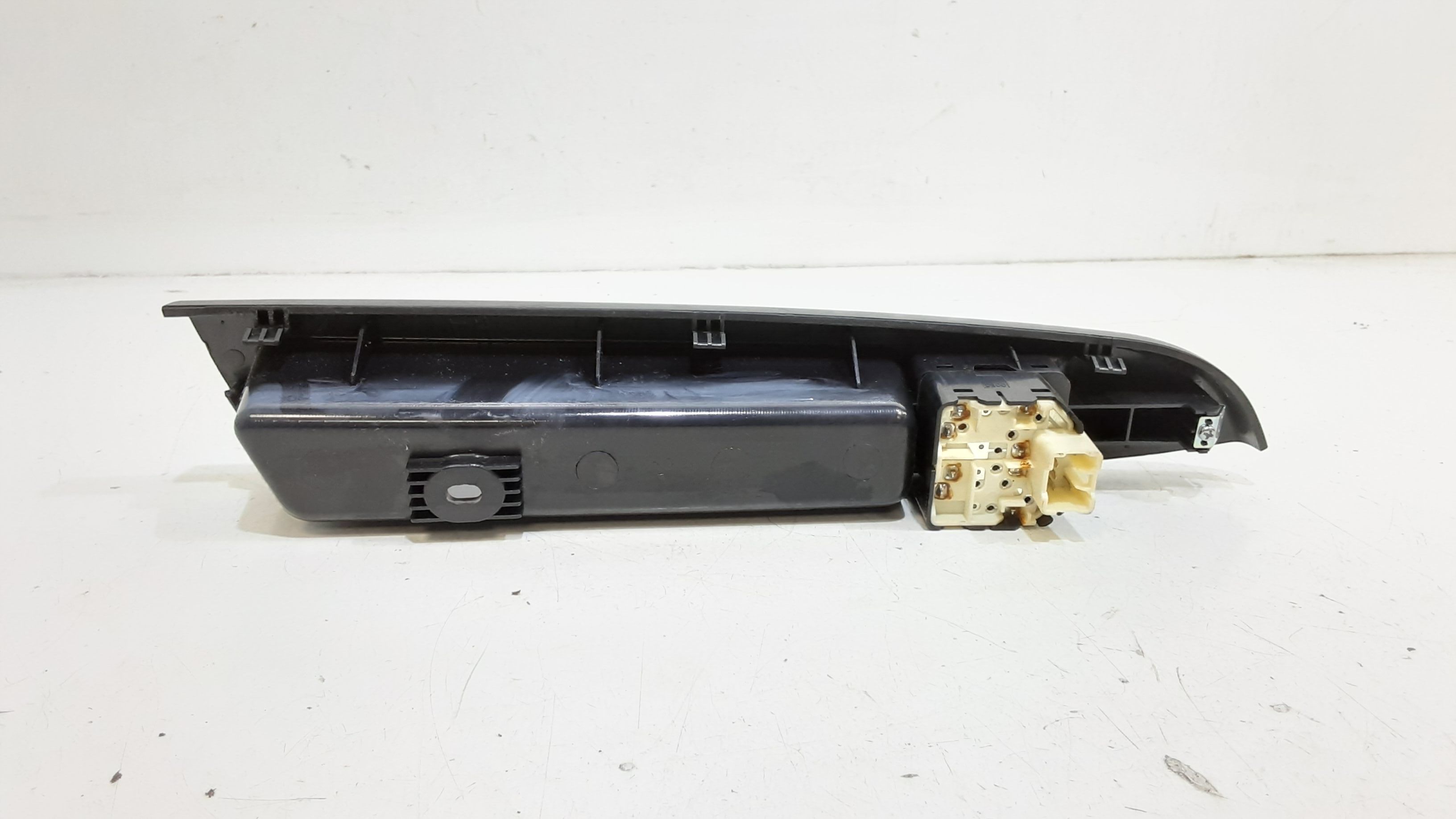 Interruttore Alzacristalli Porta Ant. Sinistro 96602501 Usato