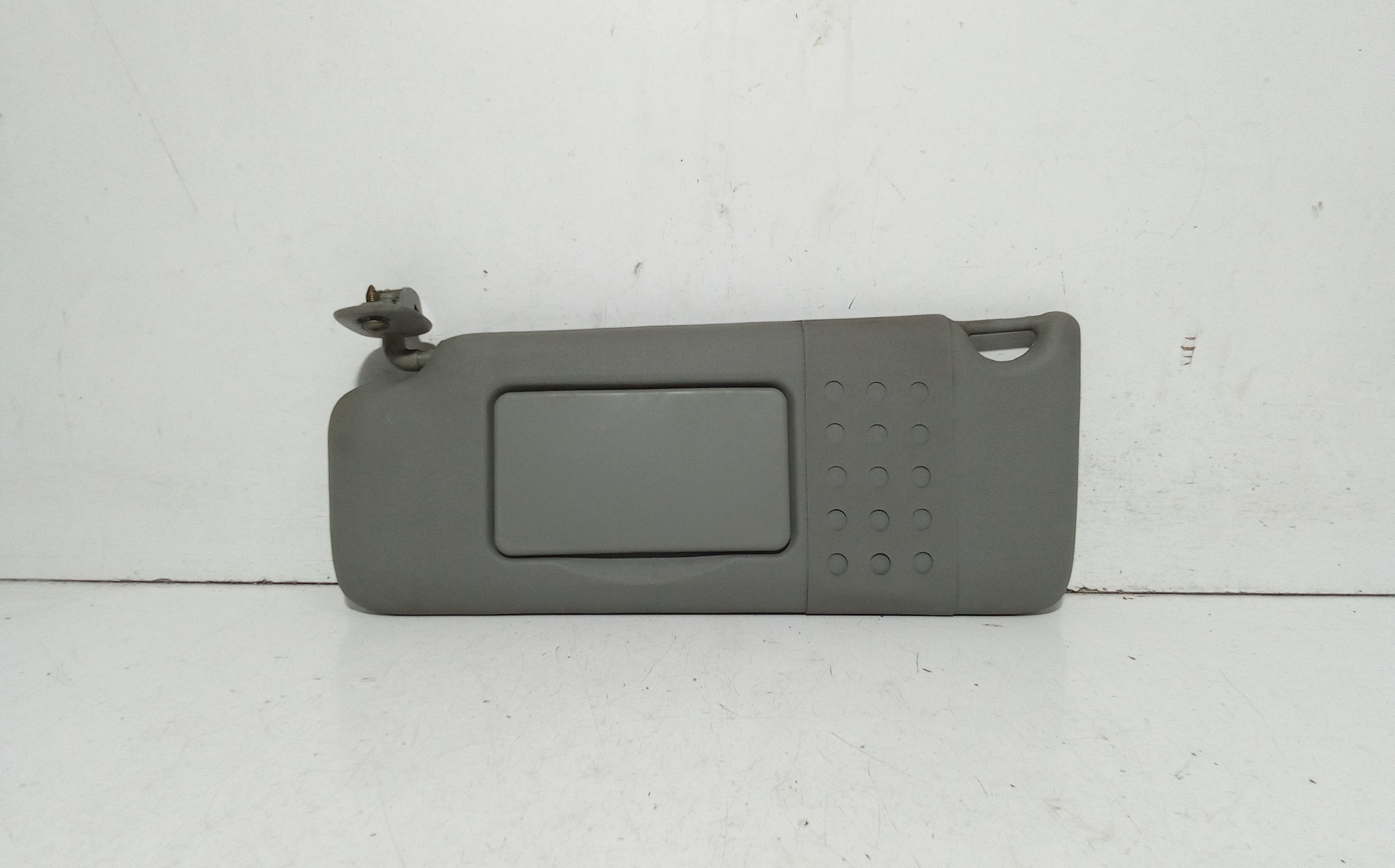 Aletta Parasole Parabrezza Sinistro 8200249085 Usato