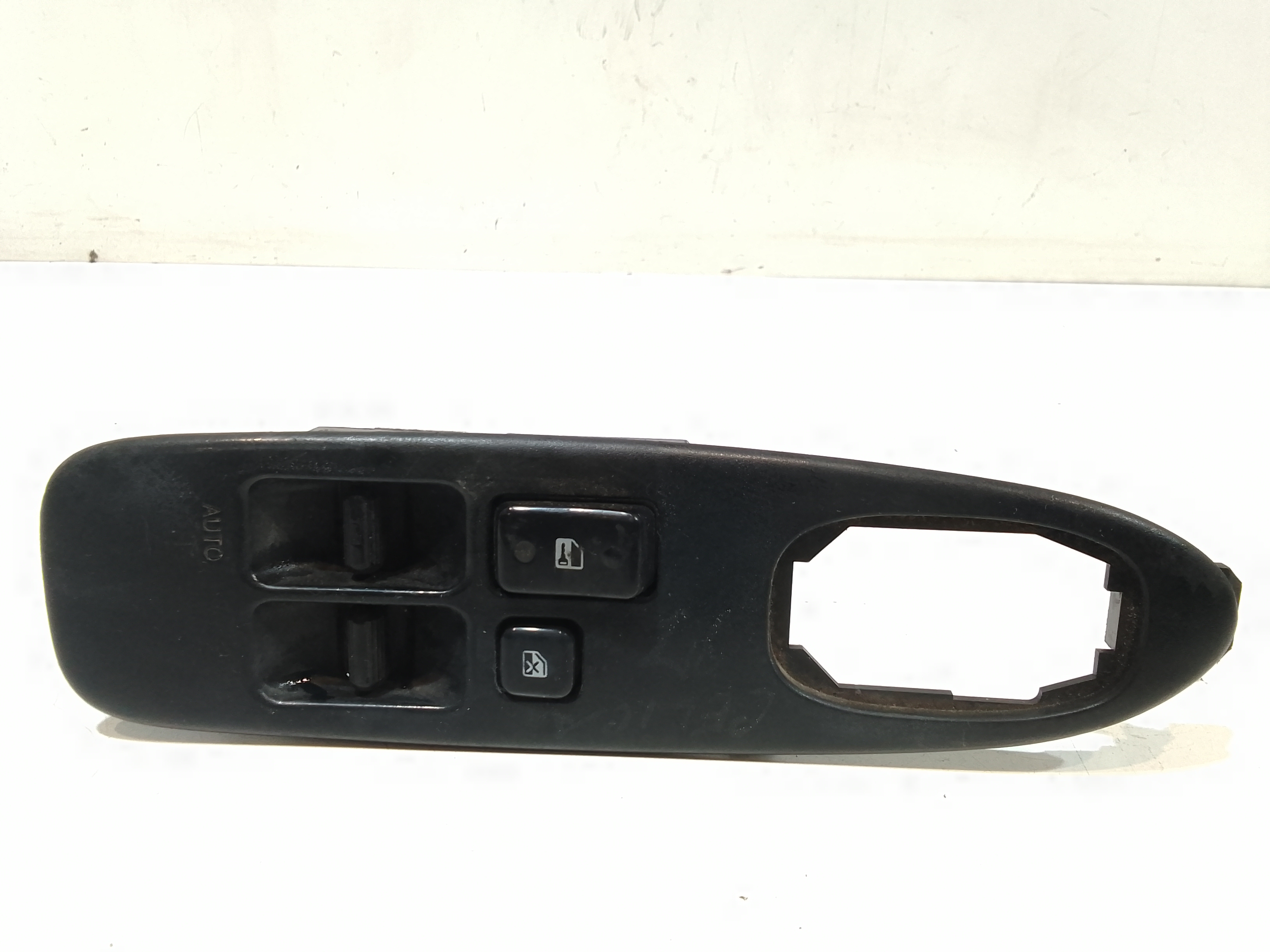 Interruttore Alzacristalli Porta Ant. Sinistro Usato