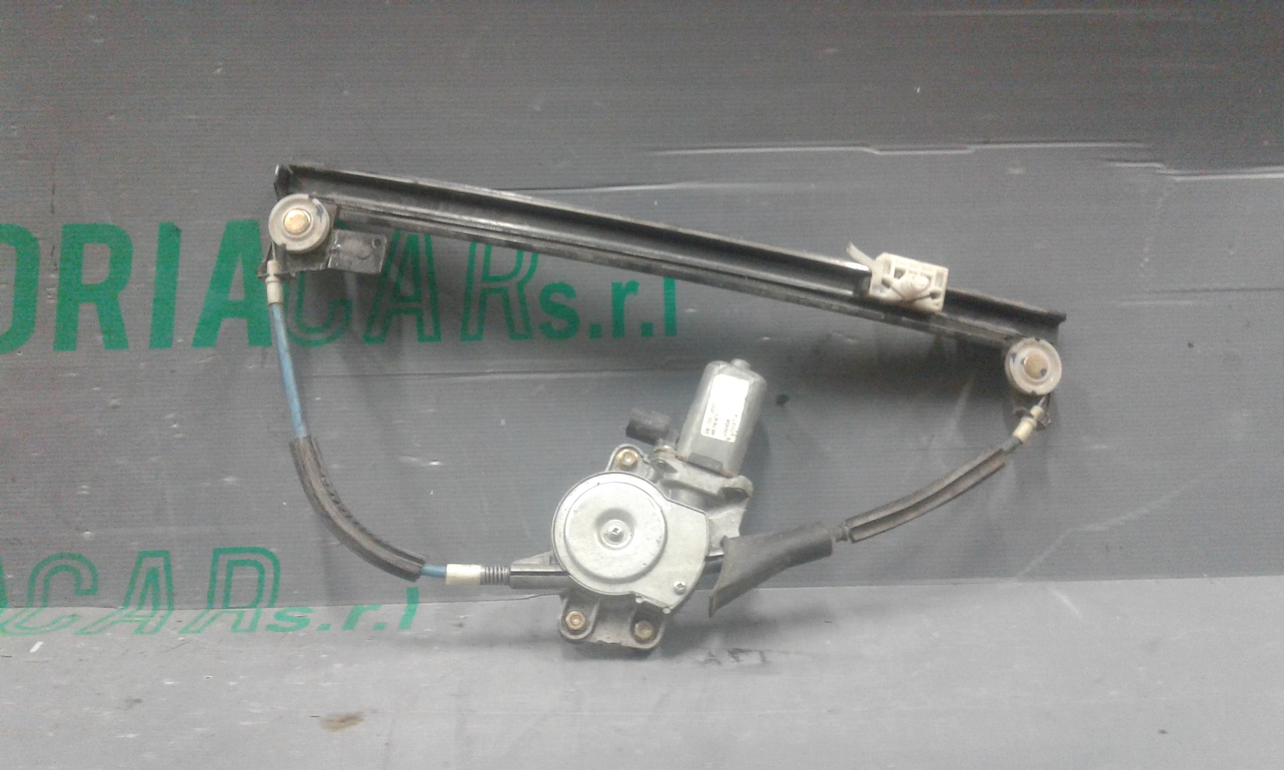 Alzacristallo Porta Ant. Sinistro Usato