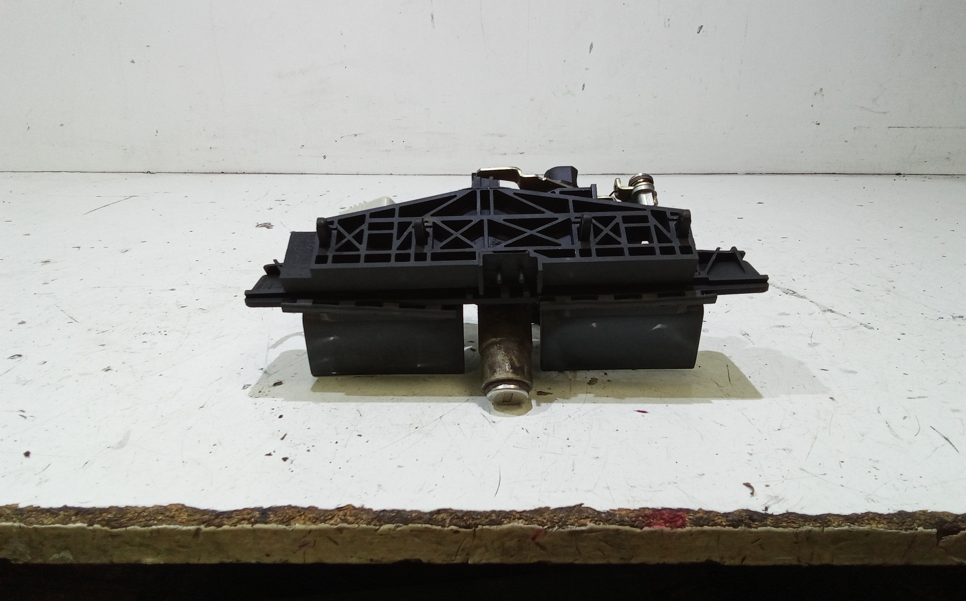 Serratura Cofano Post. Usato