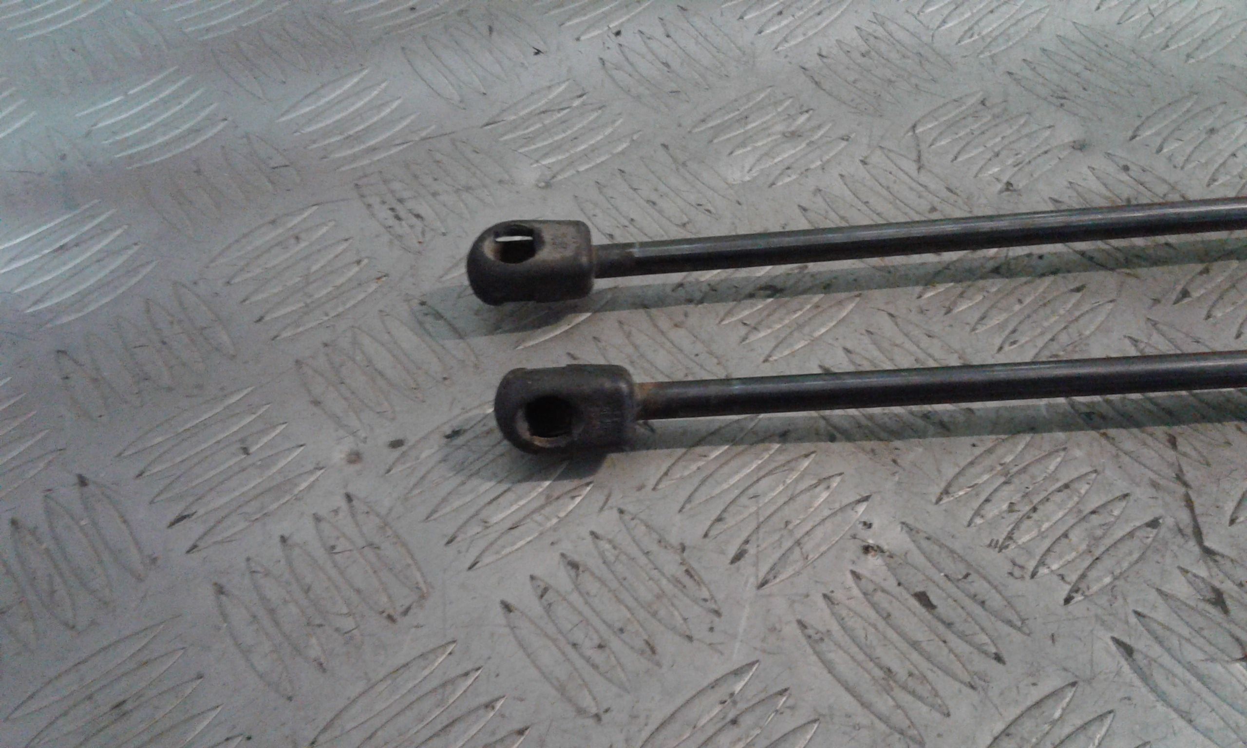 Cerniera Cofano Post. Destro Usato