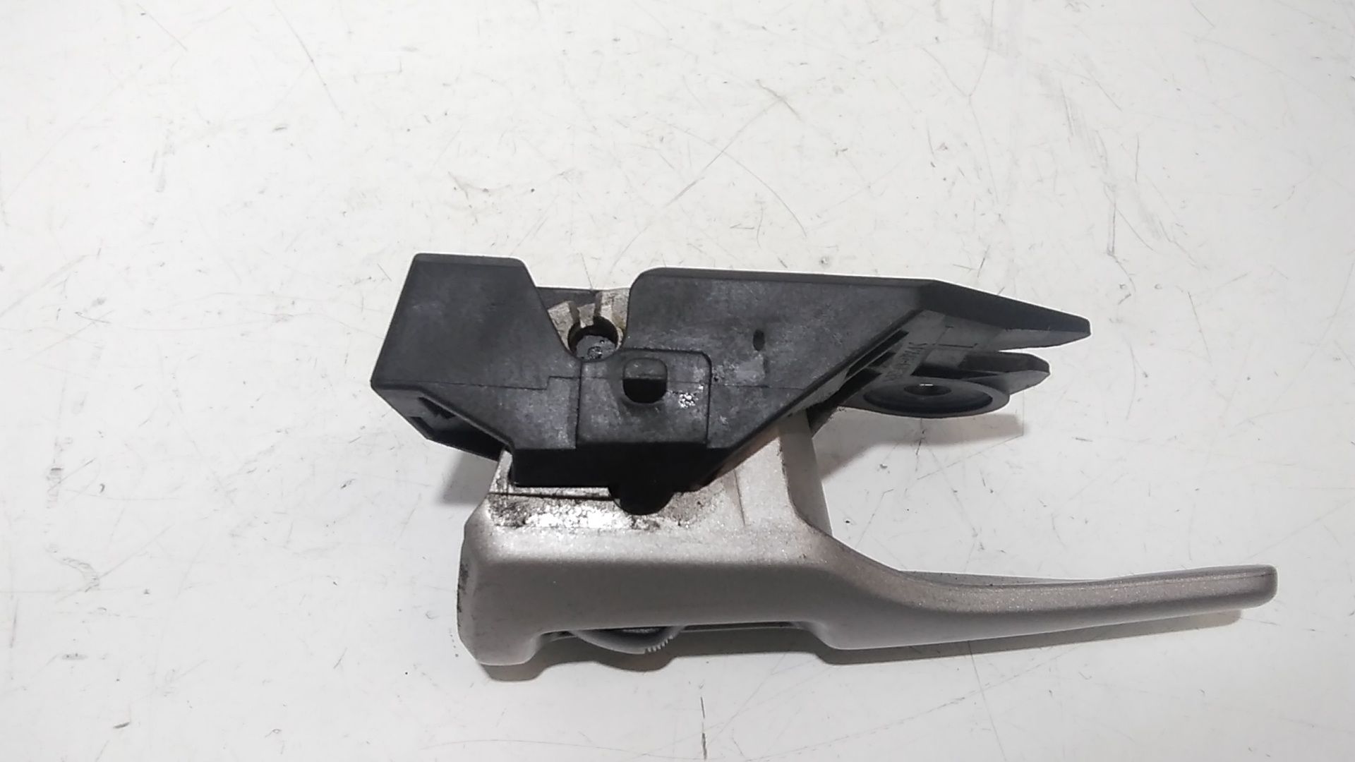 Maniglia Int. Apertura Porta Post. Sinistro 6920612220B4 Usato