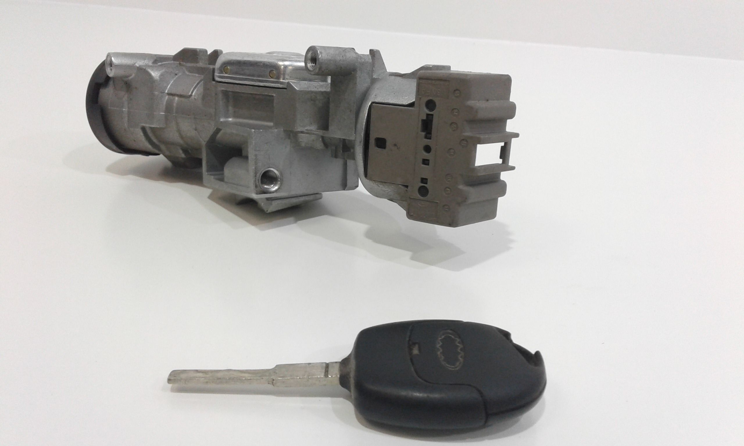 Commutatore Avviamento Con Cilindretti Serrature Usato