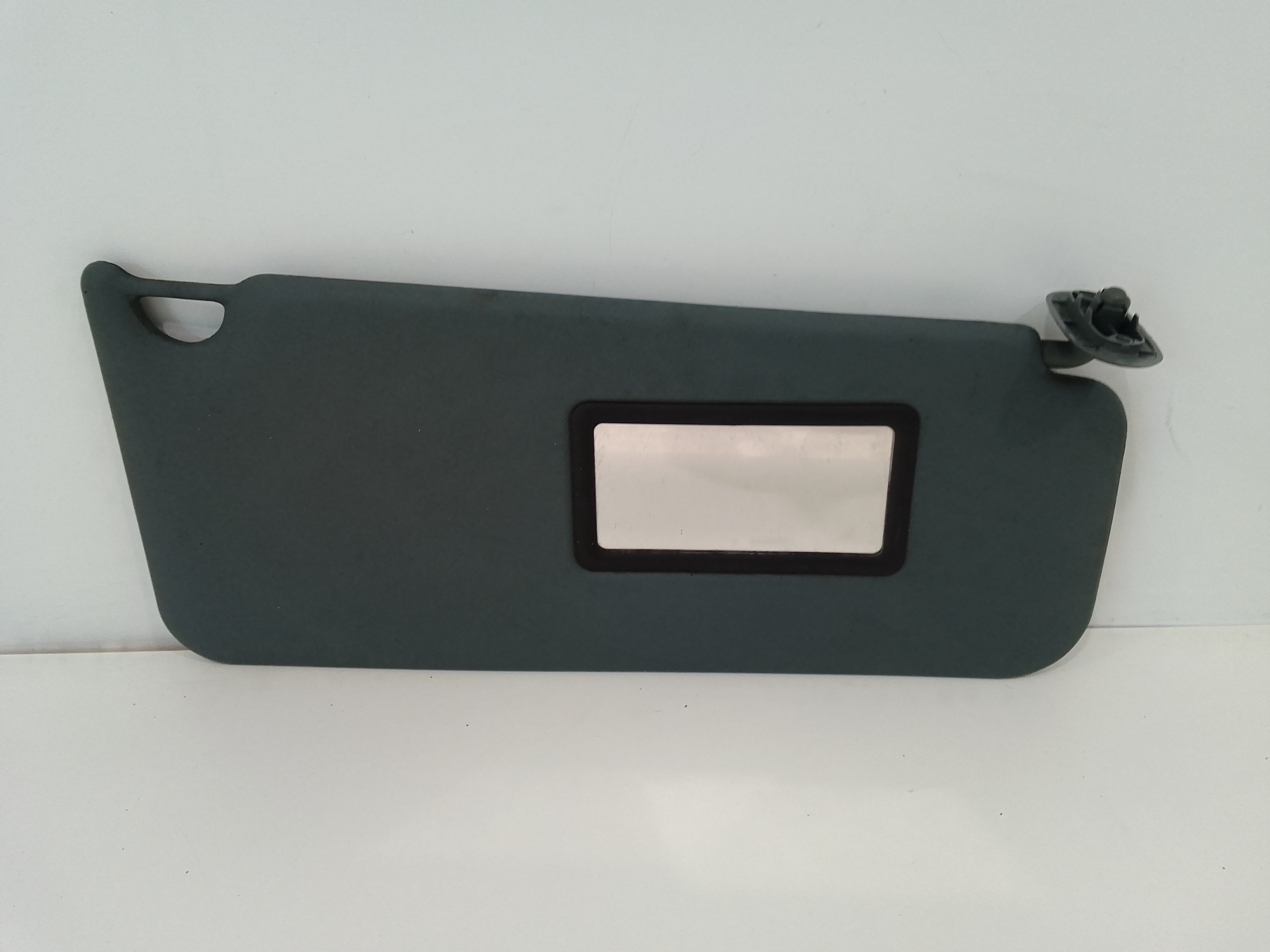 Aletta Parasole Parabrezza Destro 964000870R Usato