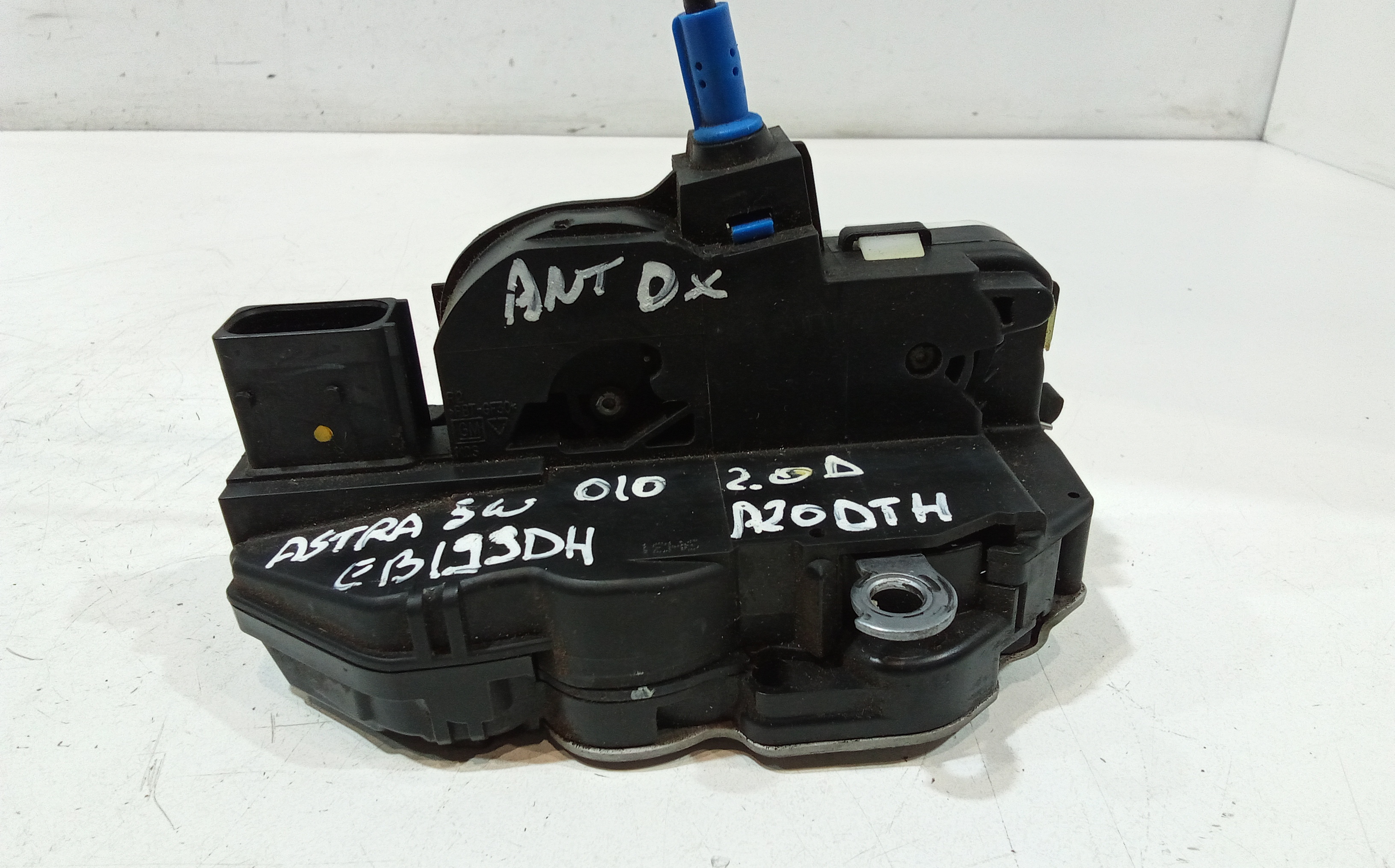 Serratura Porta Ant. Destro 13579515 Usato