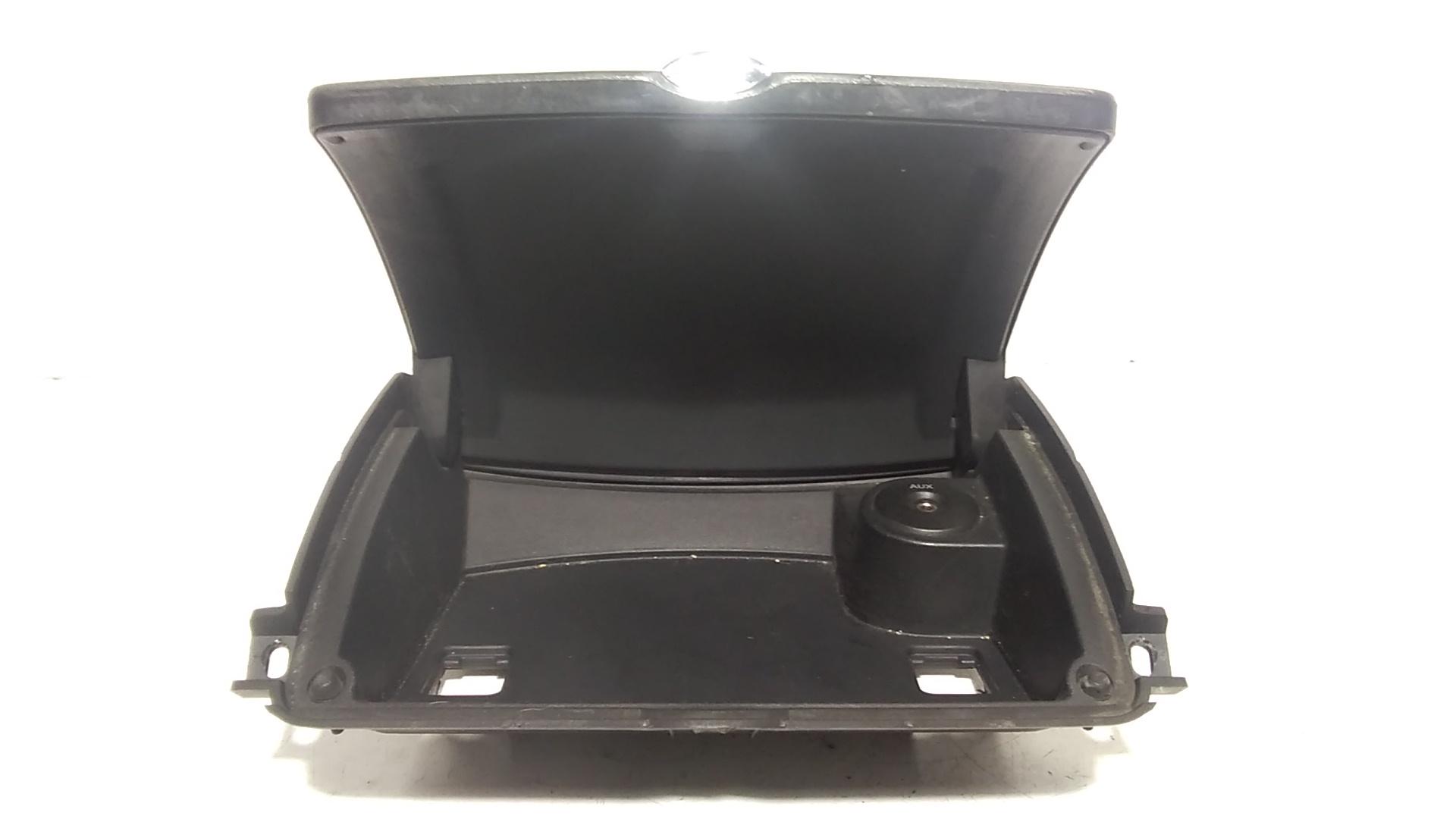 Cassetto Portaoggetti Inf. Plancia Destro Usato