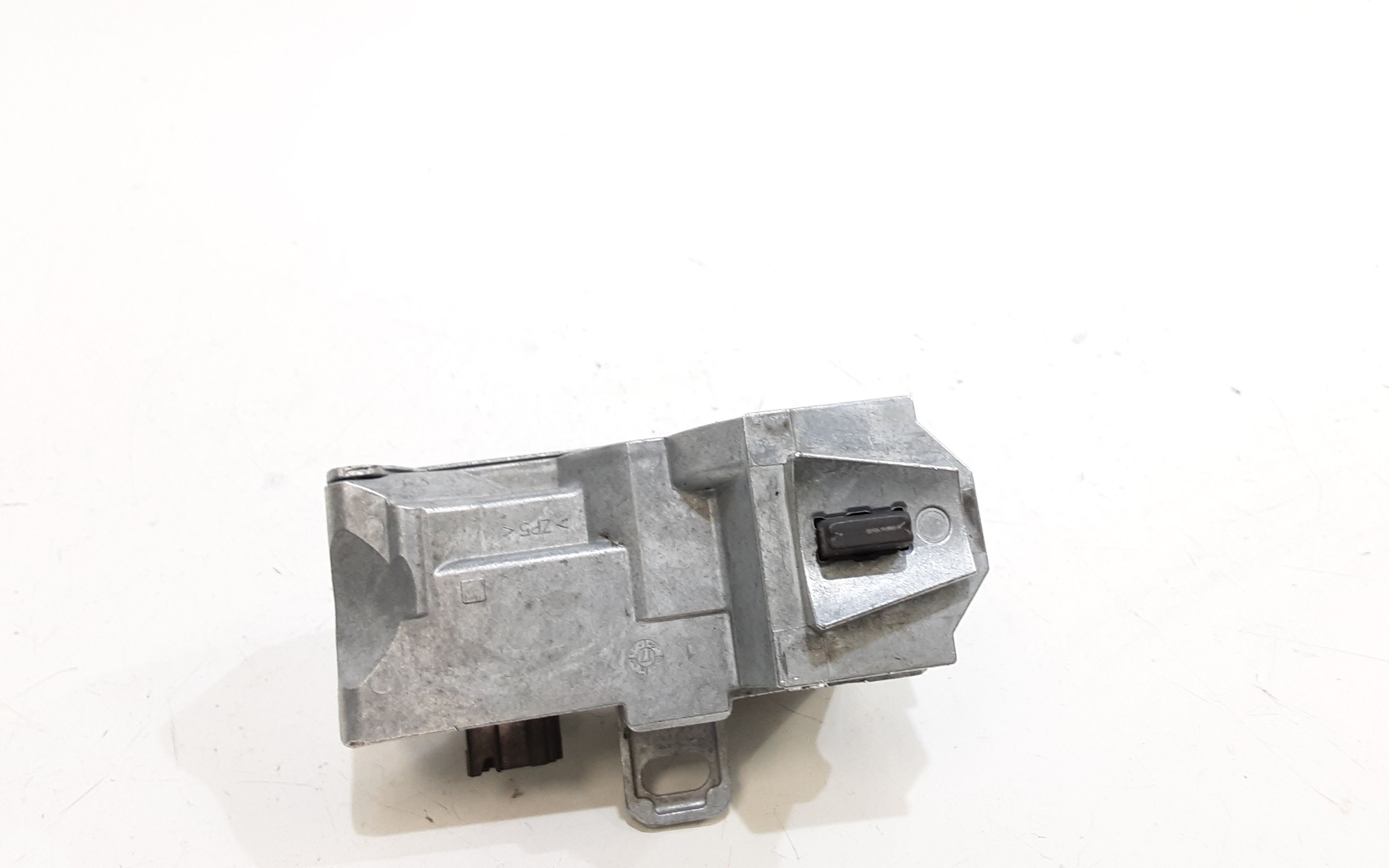 Bloccasterzo J9C7931 Usato