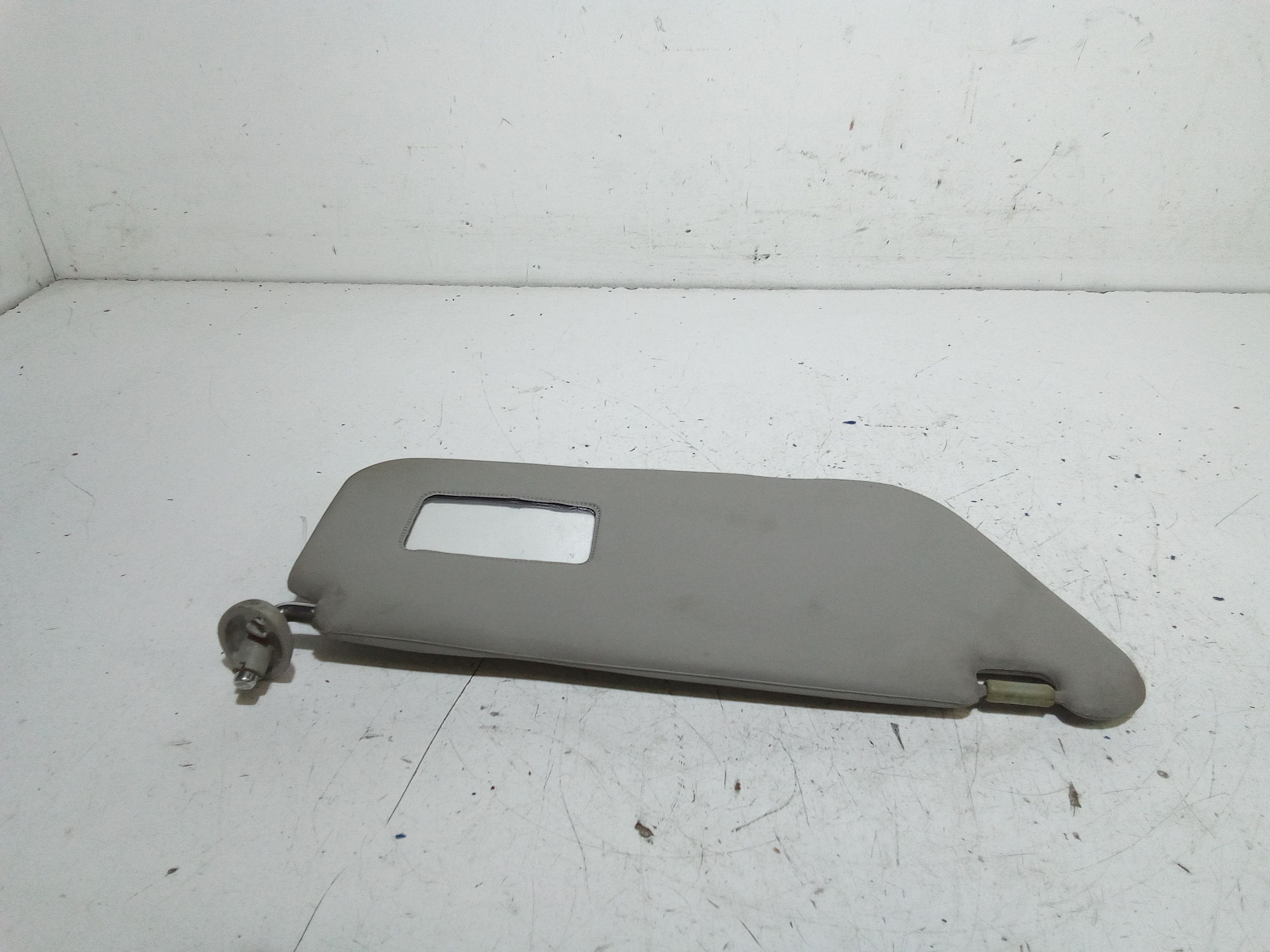 Aletta Parasole Parabrezza Sinistro 96279932 Usato