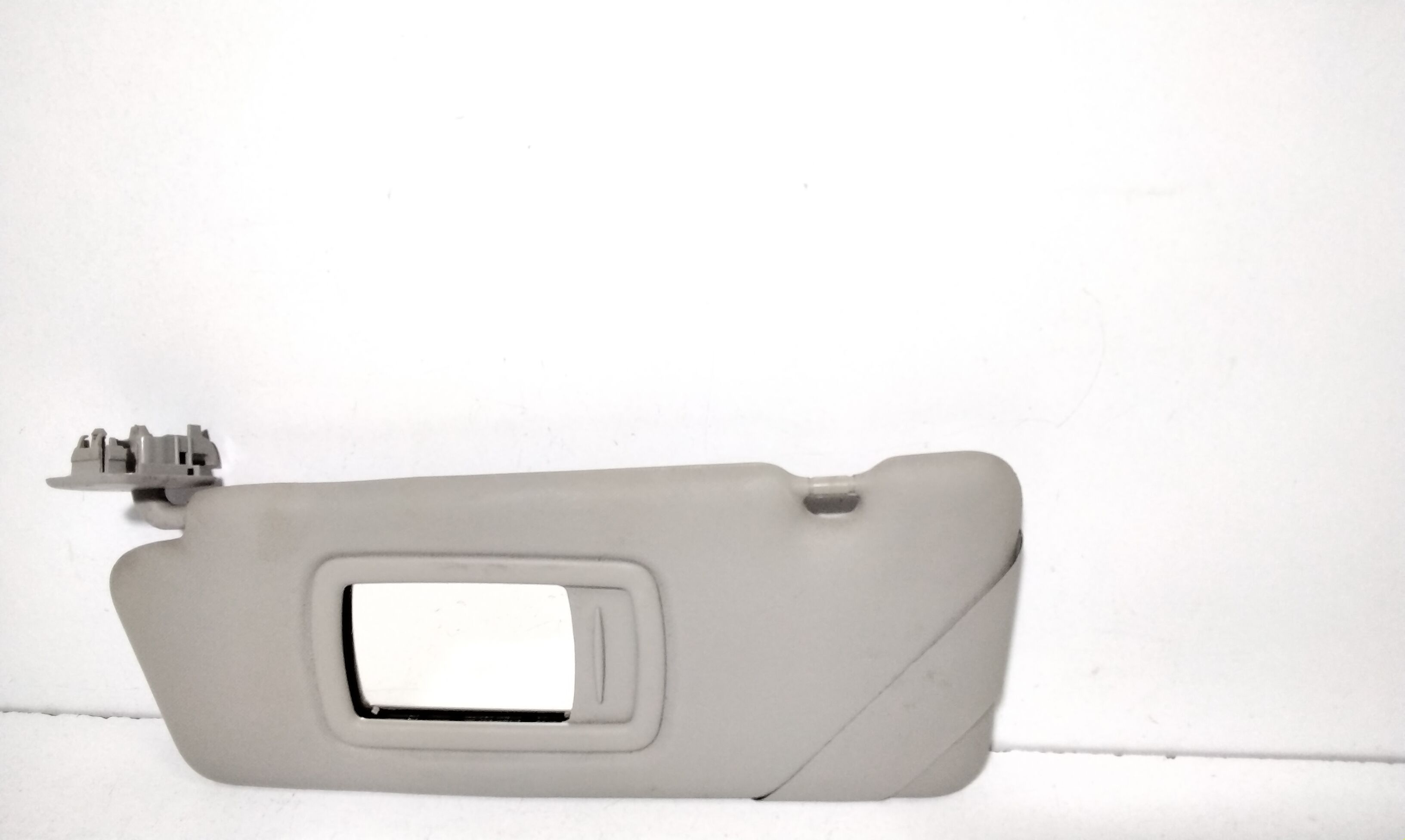 Aletta Parasole Parabrezza Sinistro 964010028R Usato