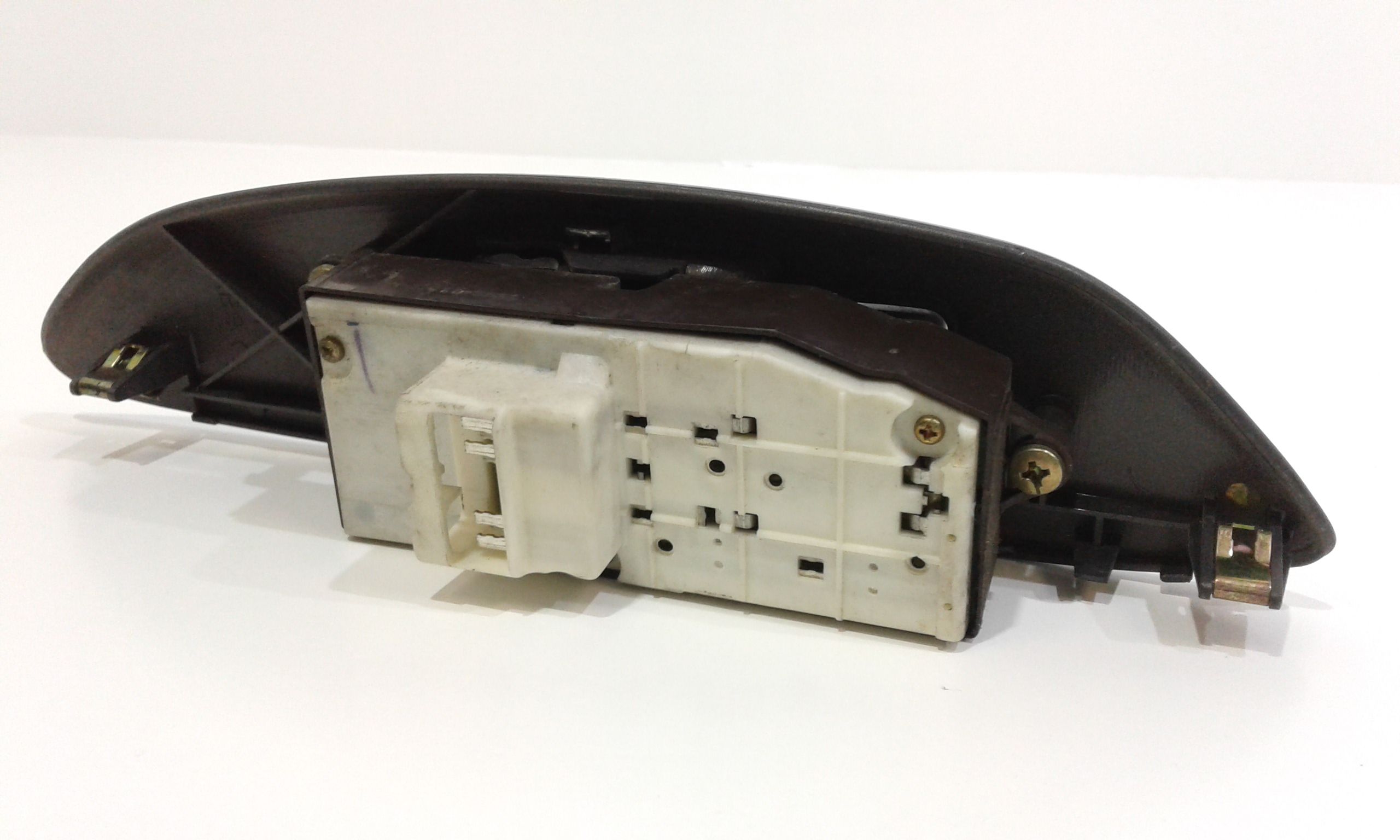 Interruttore Alzacristalli Porta Ant. Sinistro 8482010100 Usato