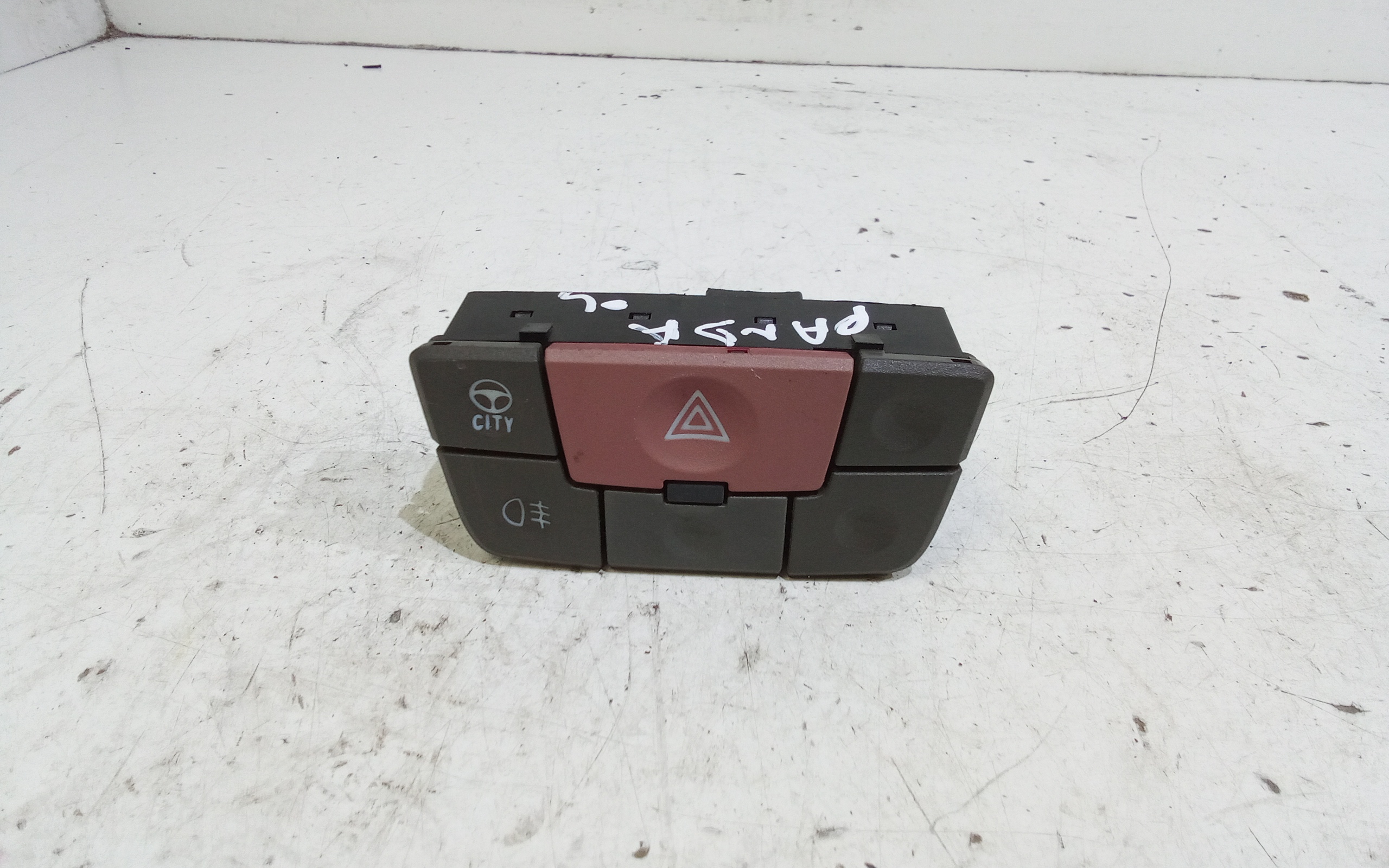 Blocco Comandi Multifunzioni 735357118 Usato