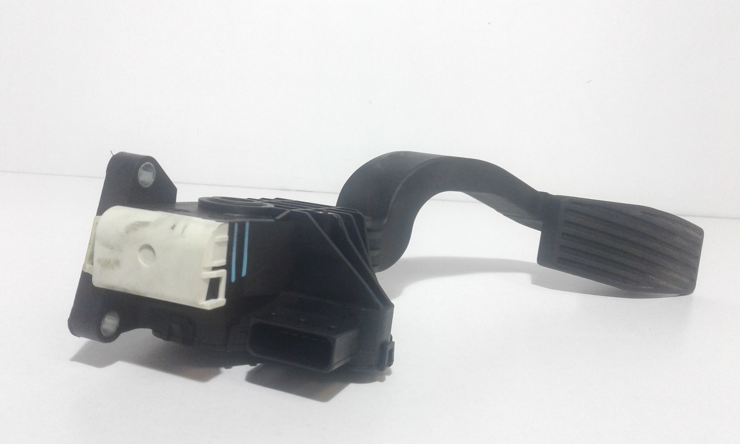 Pedale Acceleratore 13305804 Usato