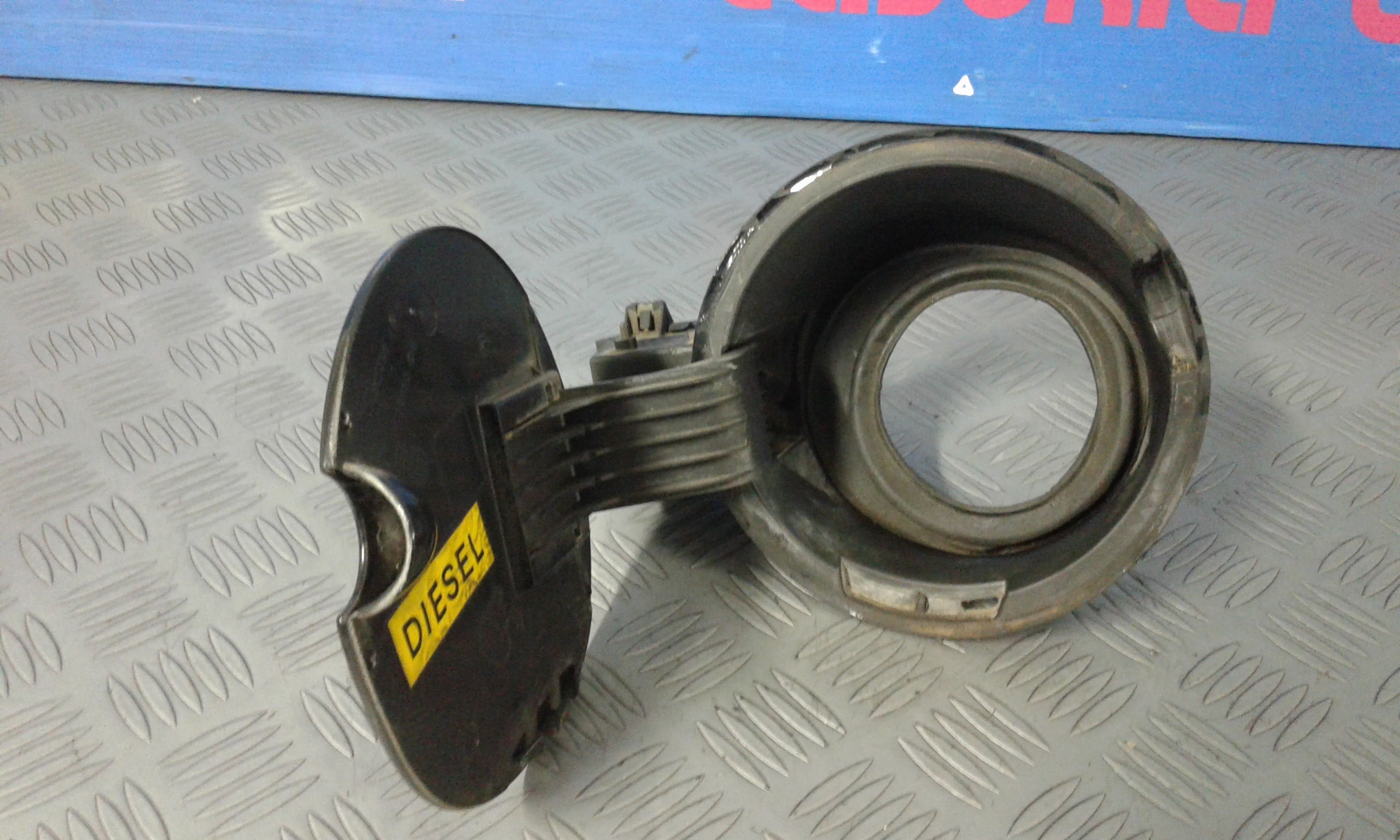 Sportello Carburante 1517A3 Usato