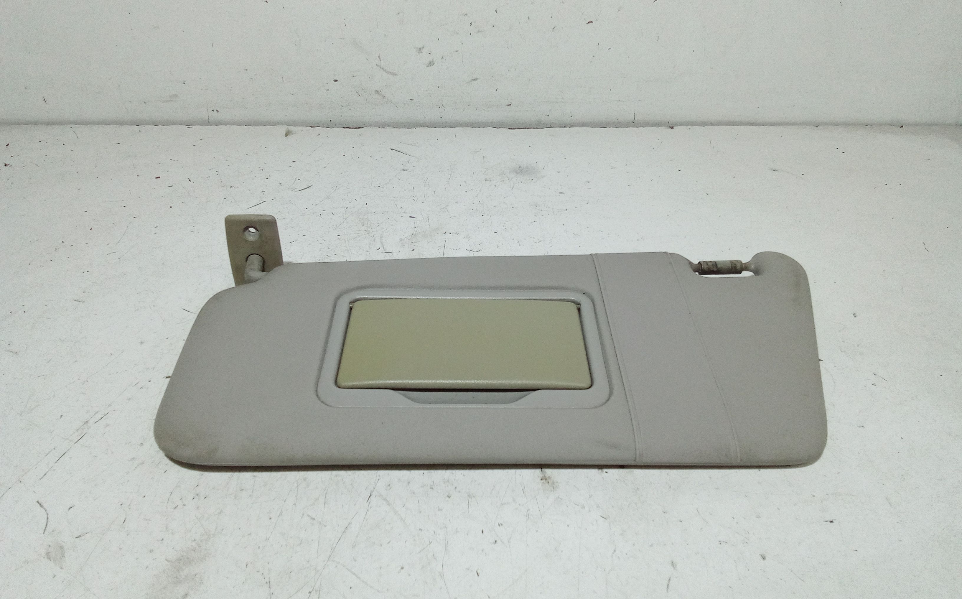 Aletta Parasole Parabrezza Sinistro Usato