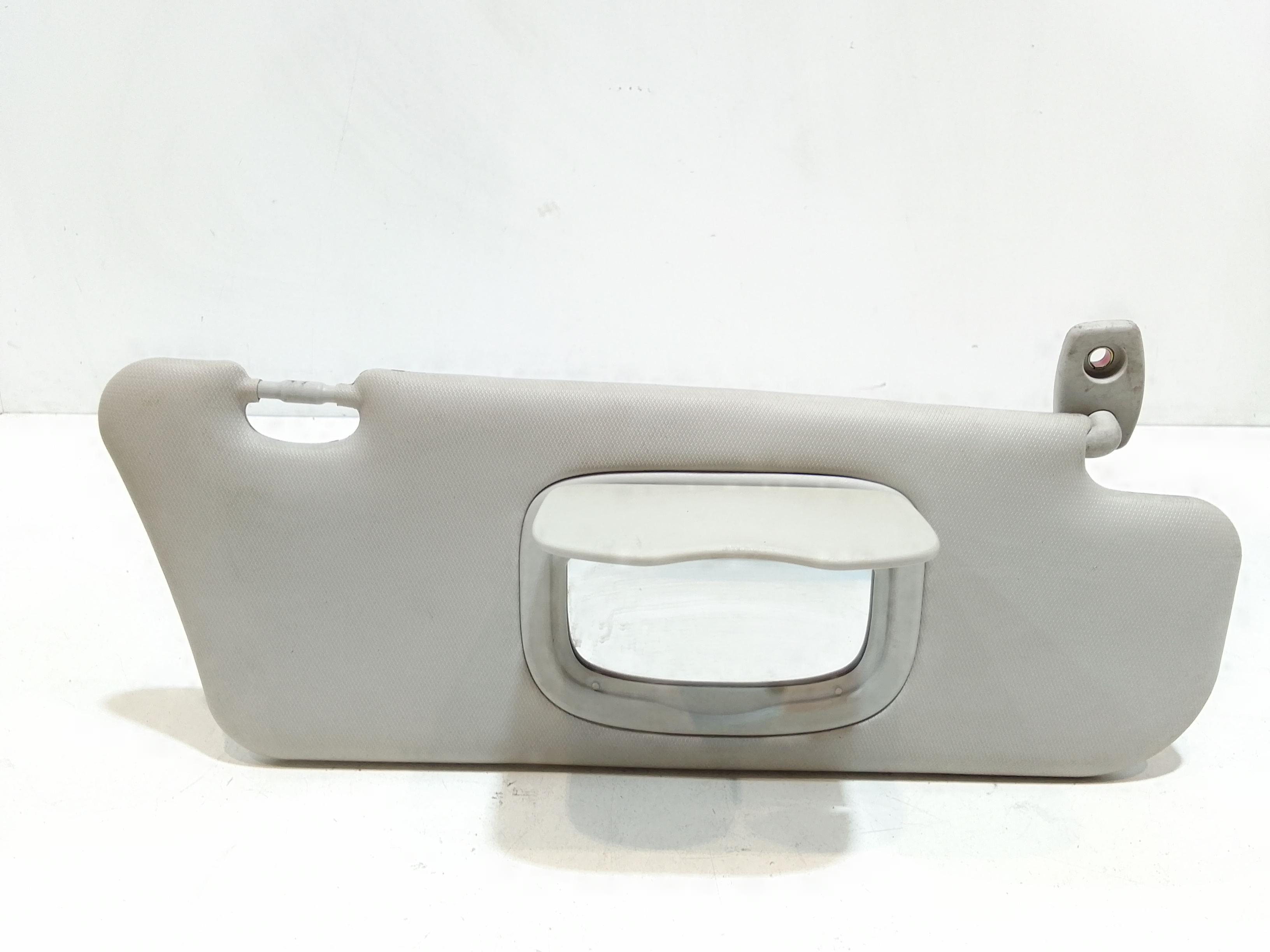 Aletta Parasole Parabrezza Destro 735420448 Usato