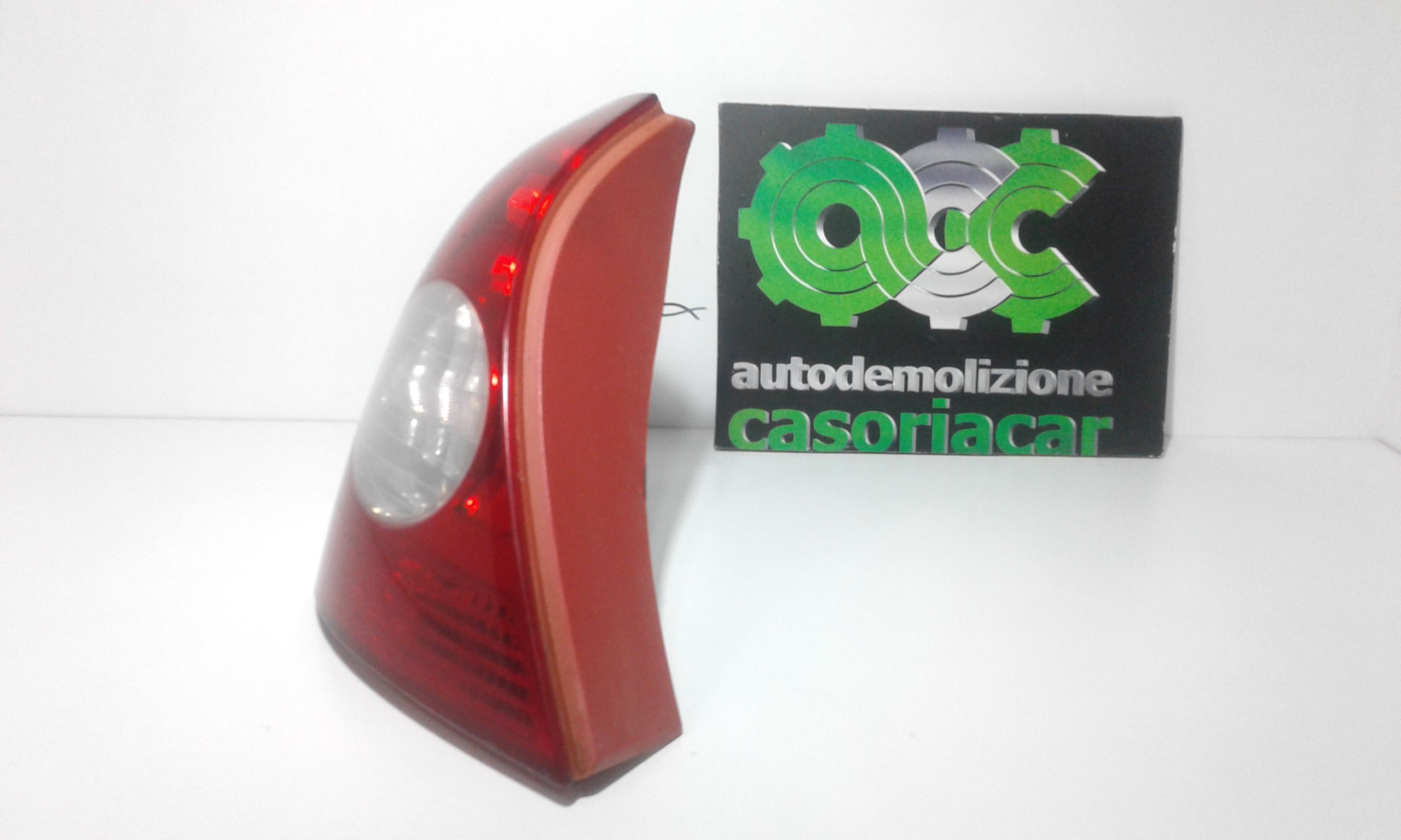 Fanale Post. Sinistro 8200917488 Usato