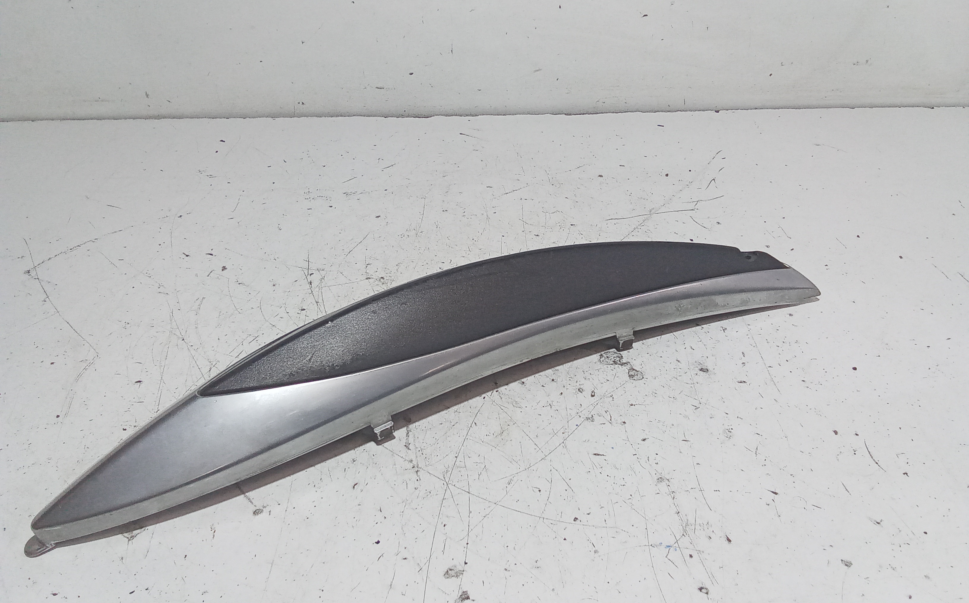 Modanatura Carena Posteriore Sx Usato