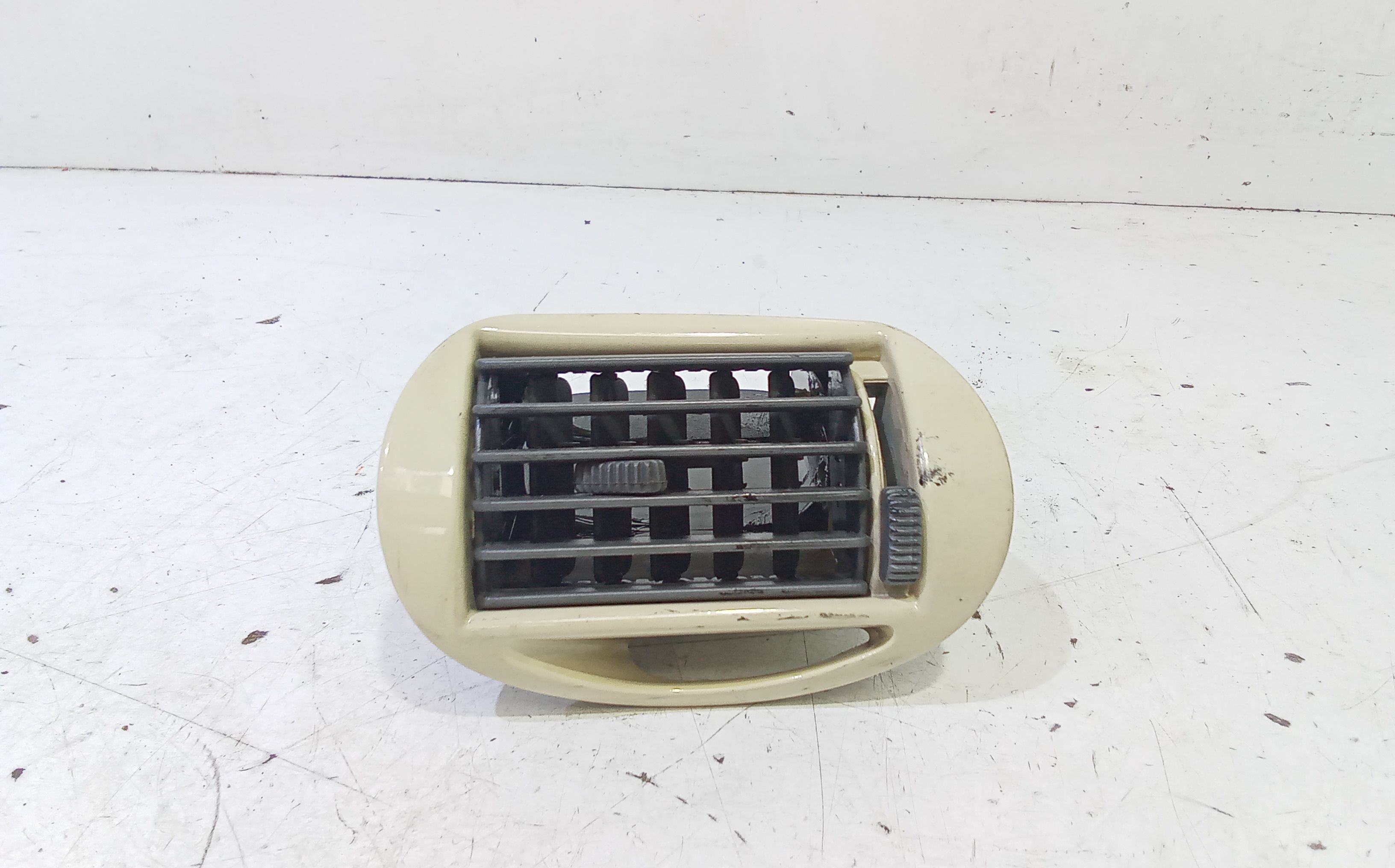 Condotto Aria Bocchette Lat. Cruscotto Destro Usato