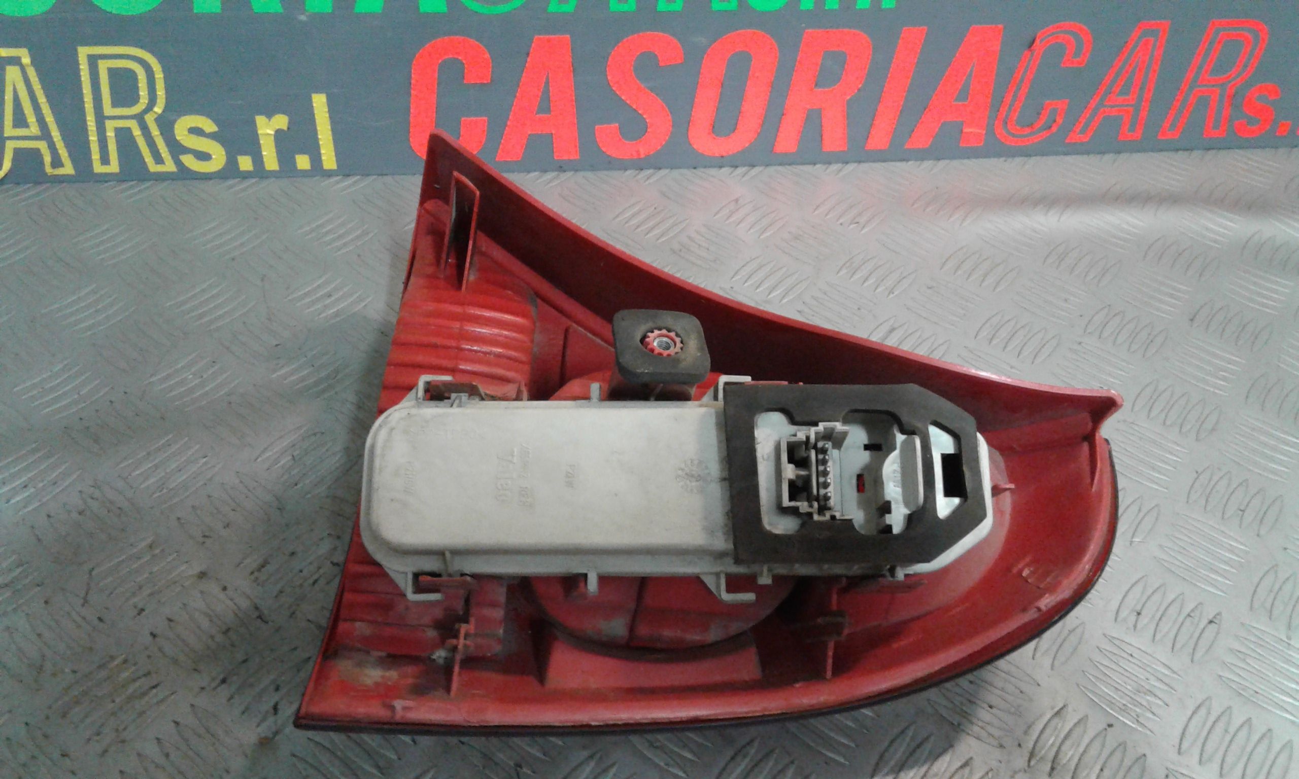 Fanale Post. Sinistro 8200917488 Usato