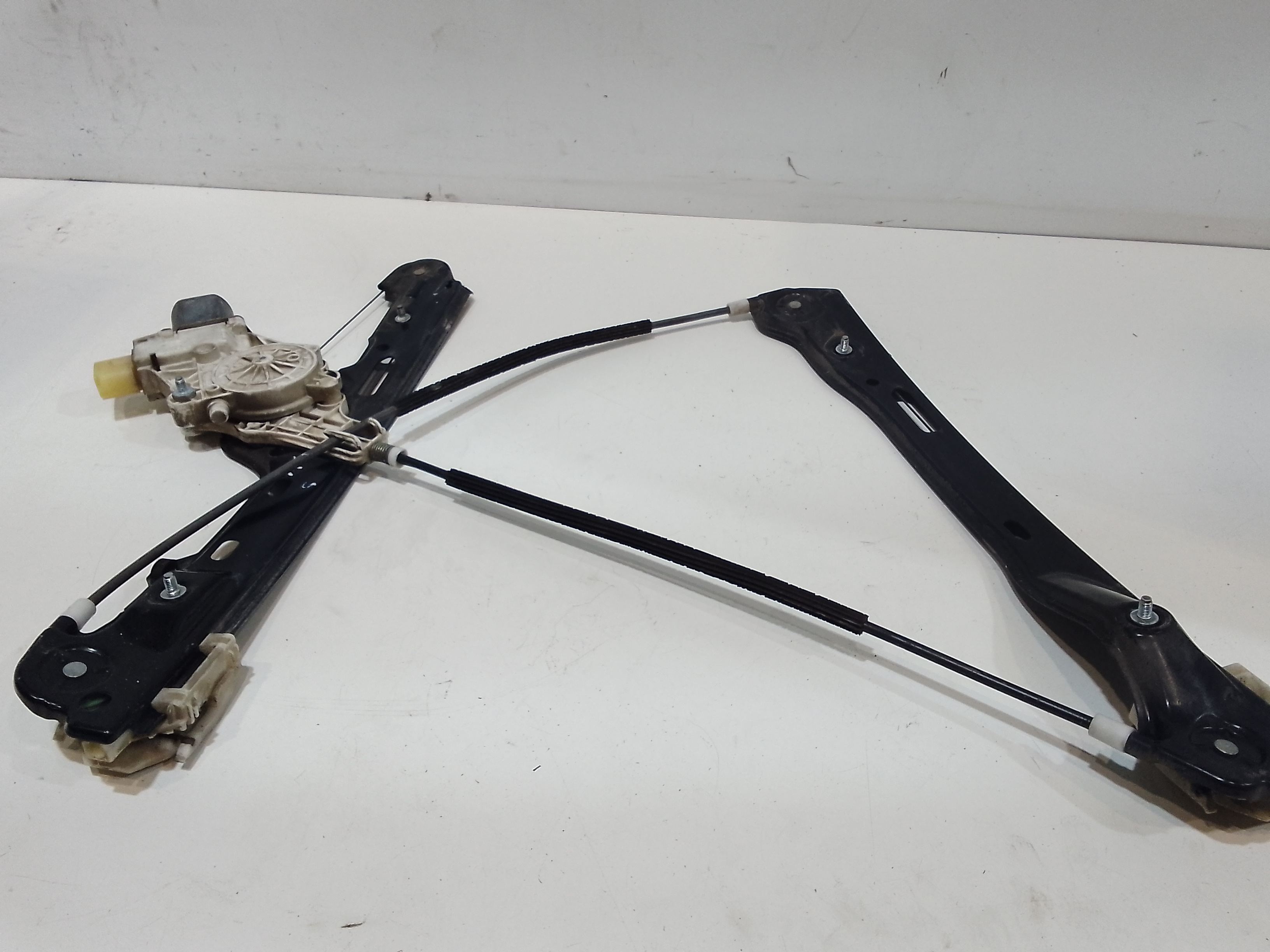 Alzacristallo Porta Ant. Sinistro 51337138465 Usato