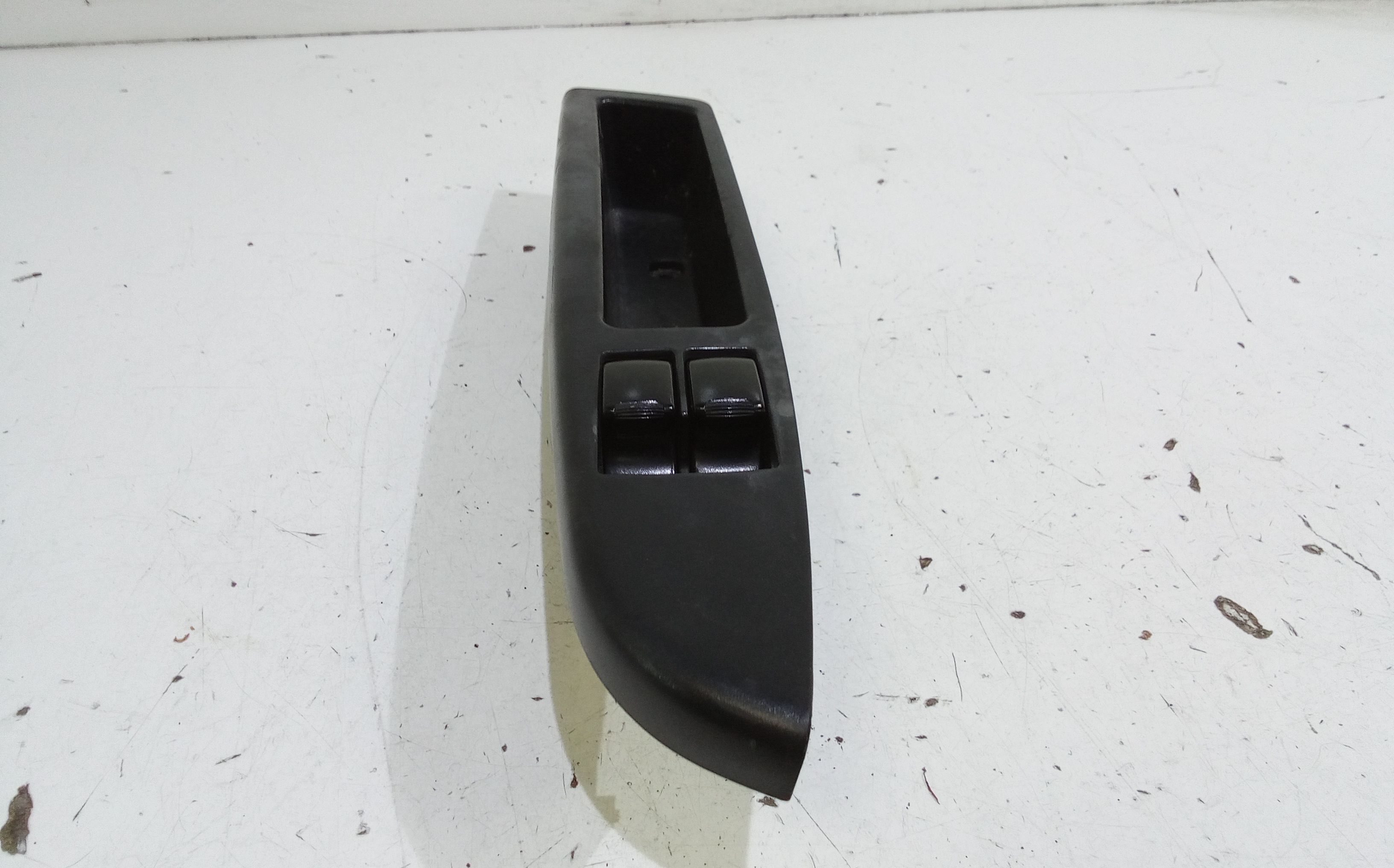 Interruttore Alzacristalli Porta Ant. Sinistro 96602501 Usato