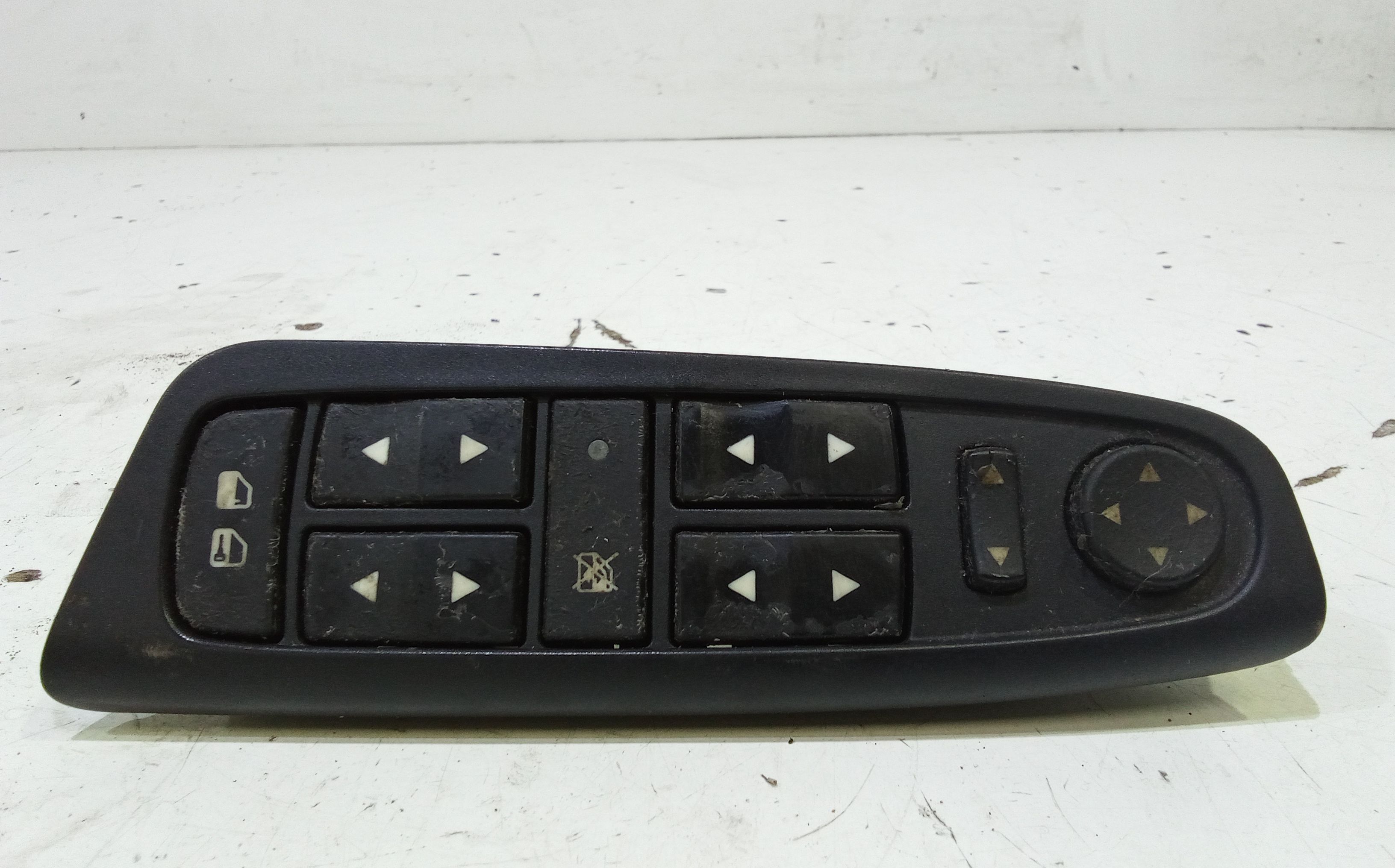 Interruttore Alzacristalli Porta Ant. Sinistro Usato