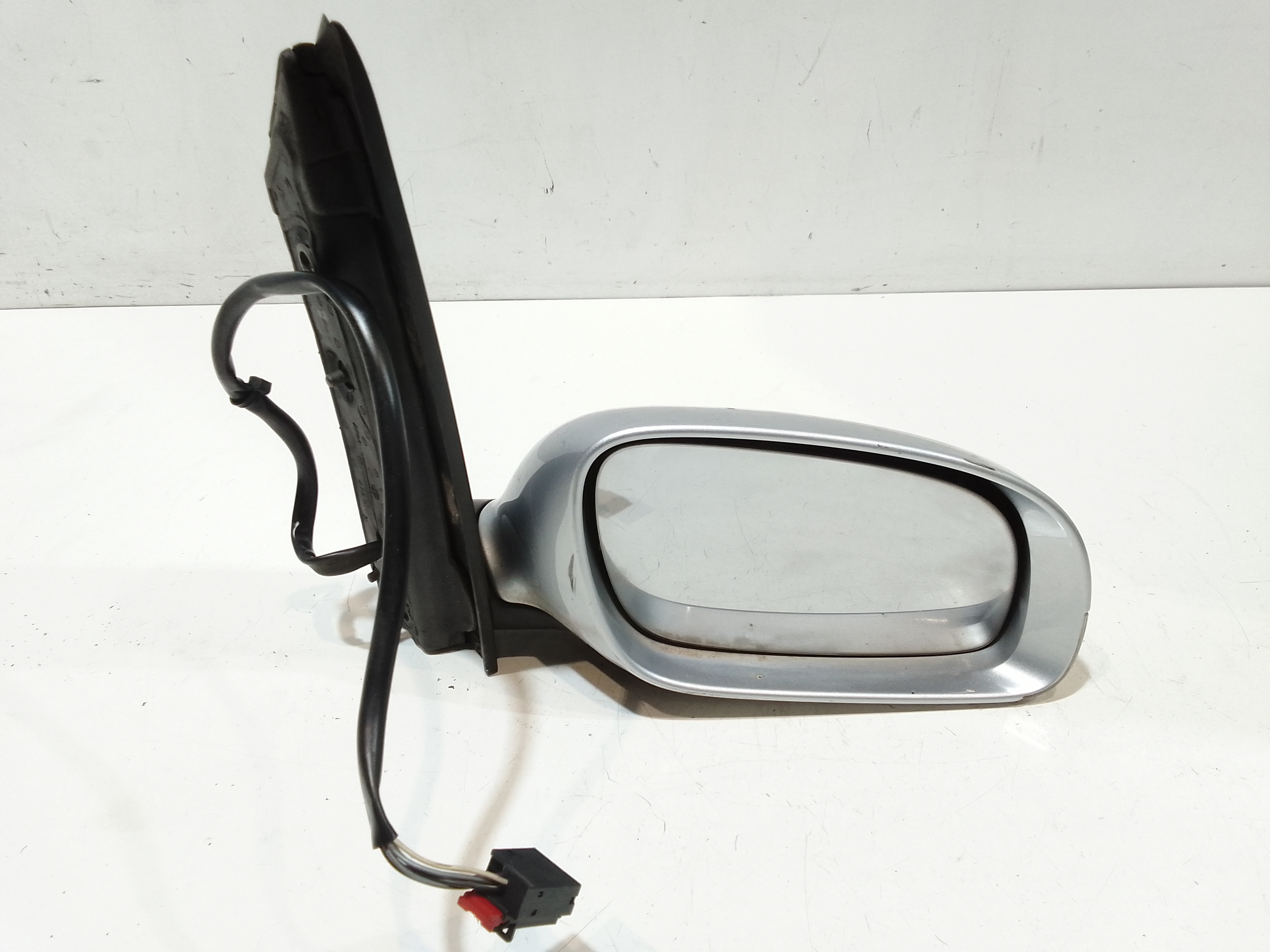 Retrovisore Est. Destro Usato