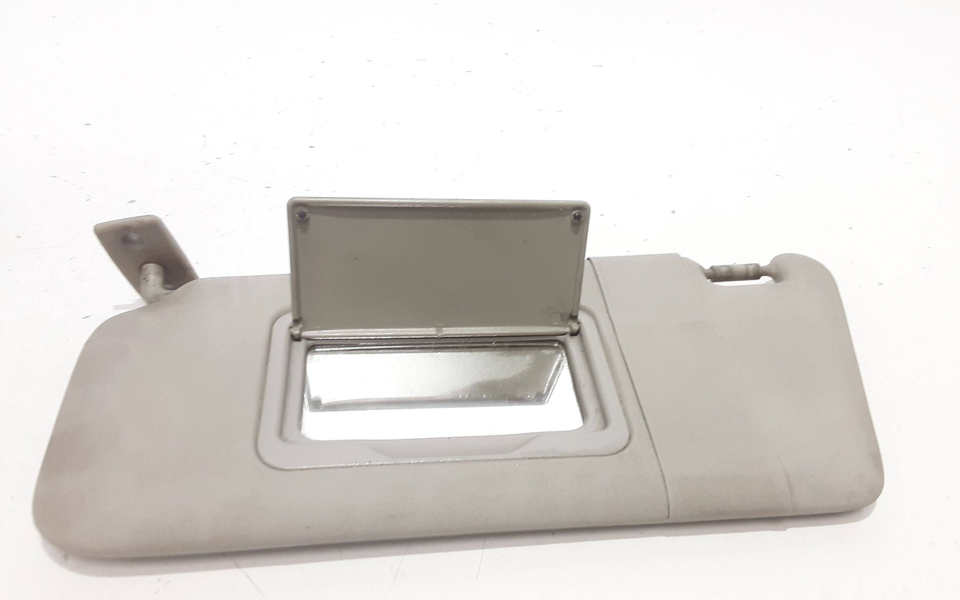 Aletta Parasole Parabrezza Sinistro A1688100110 Usato