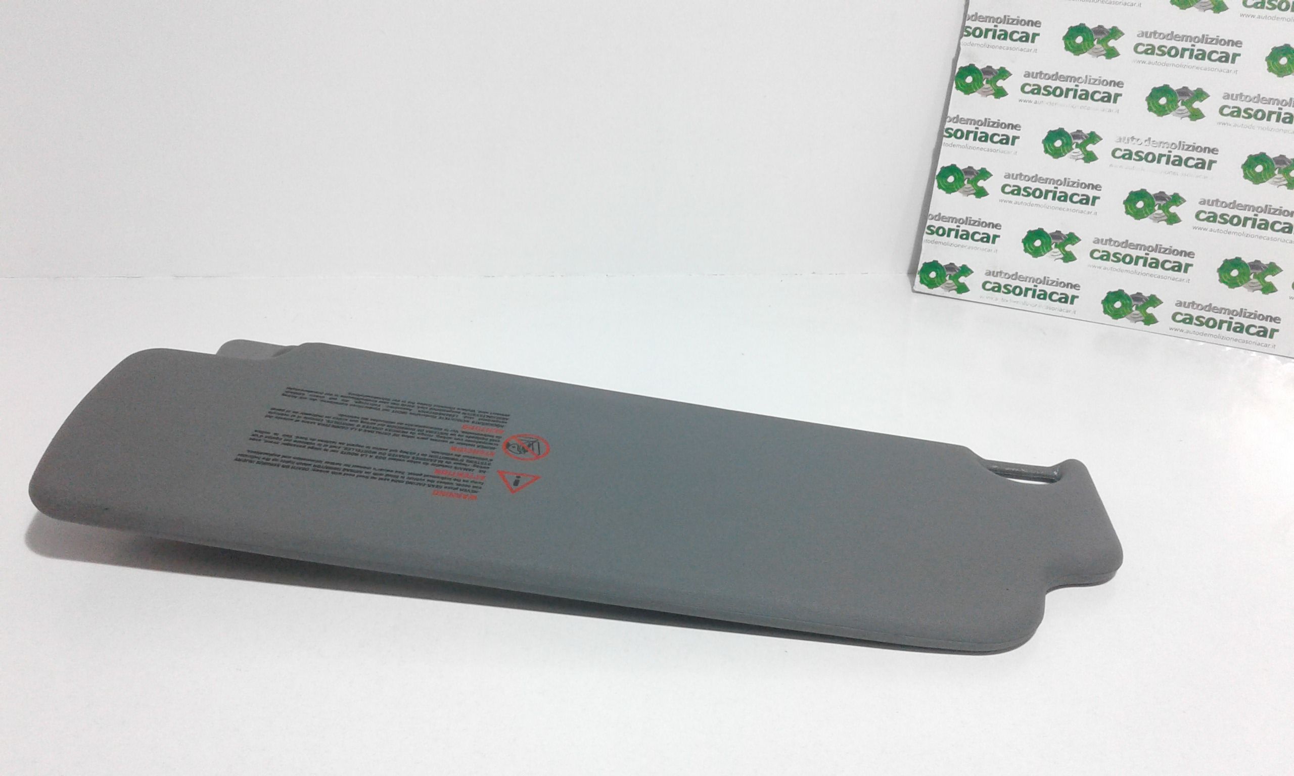 Aletta Parasole Parabrezza Destro 8200190789 Usato