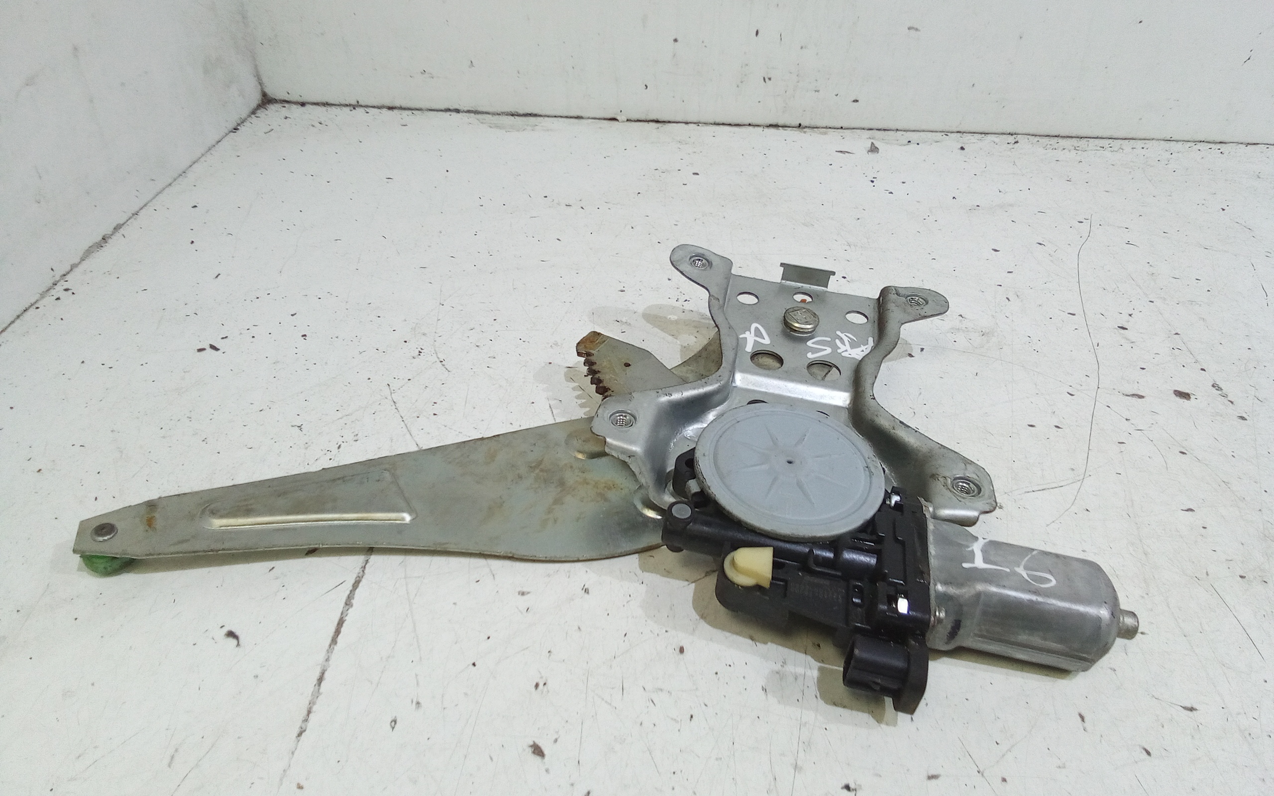 Alzacristallo Porta Post. Sinistro 71750982 Usato