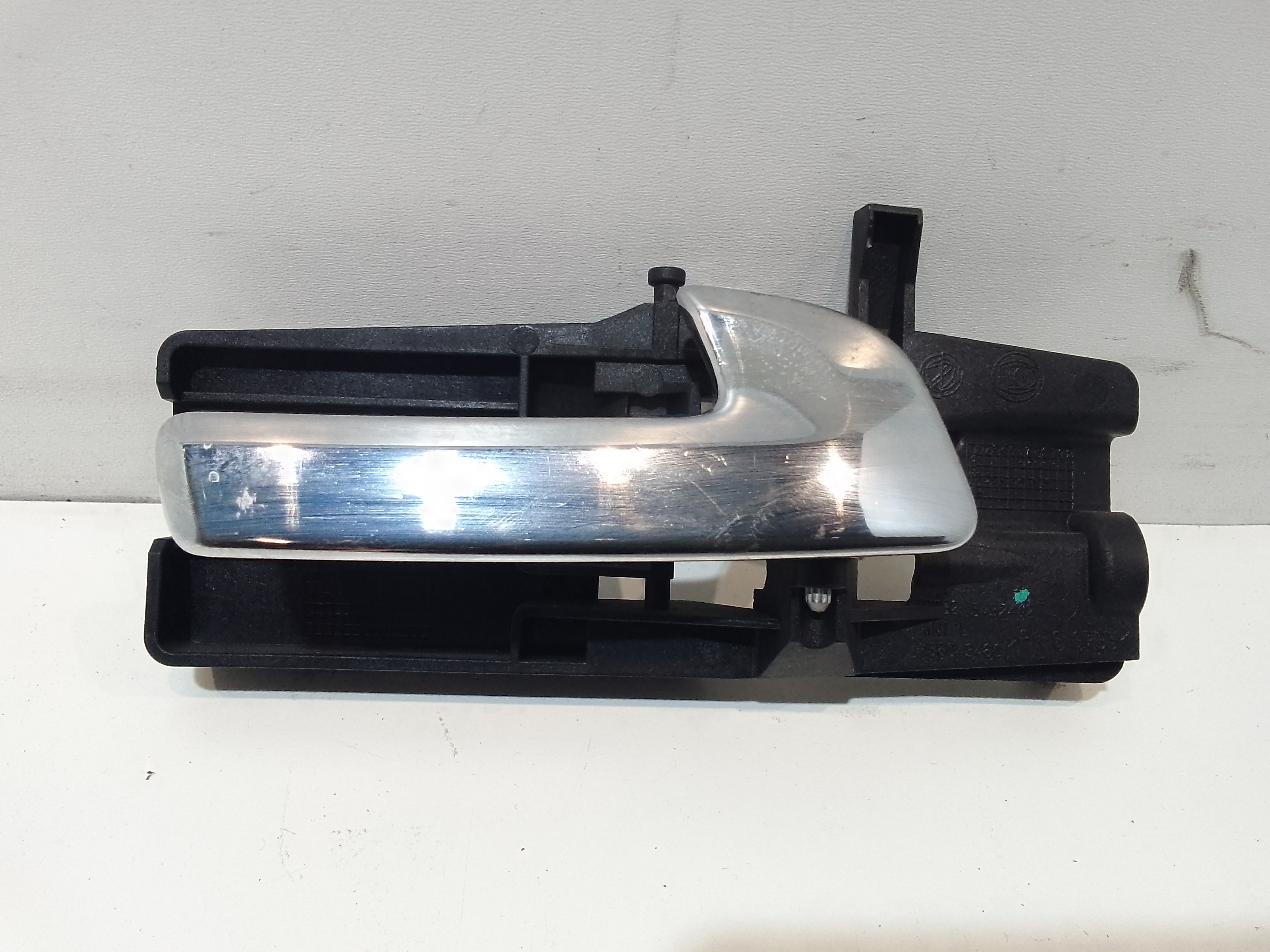 Maniglia Int. Apertura Porta Ant. Destro Usato