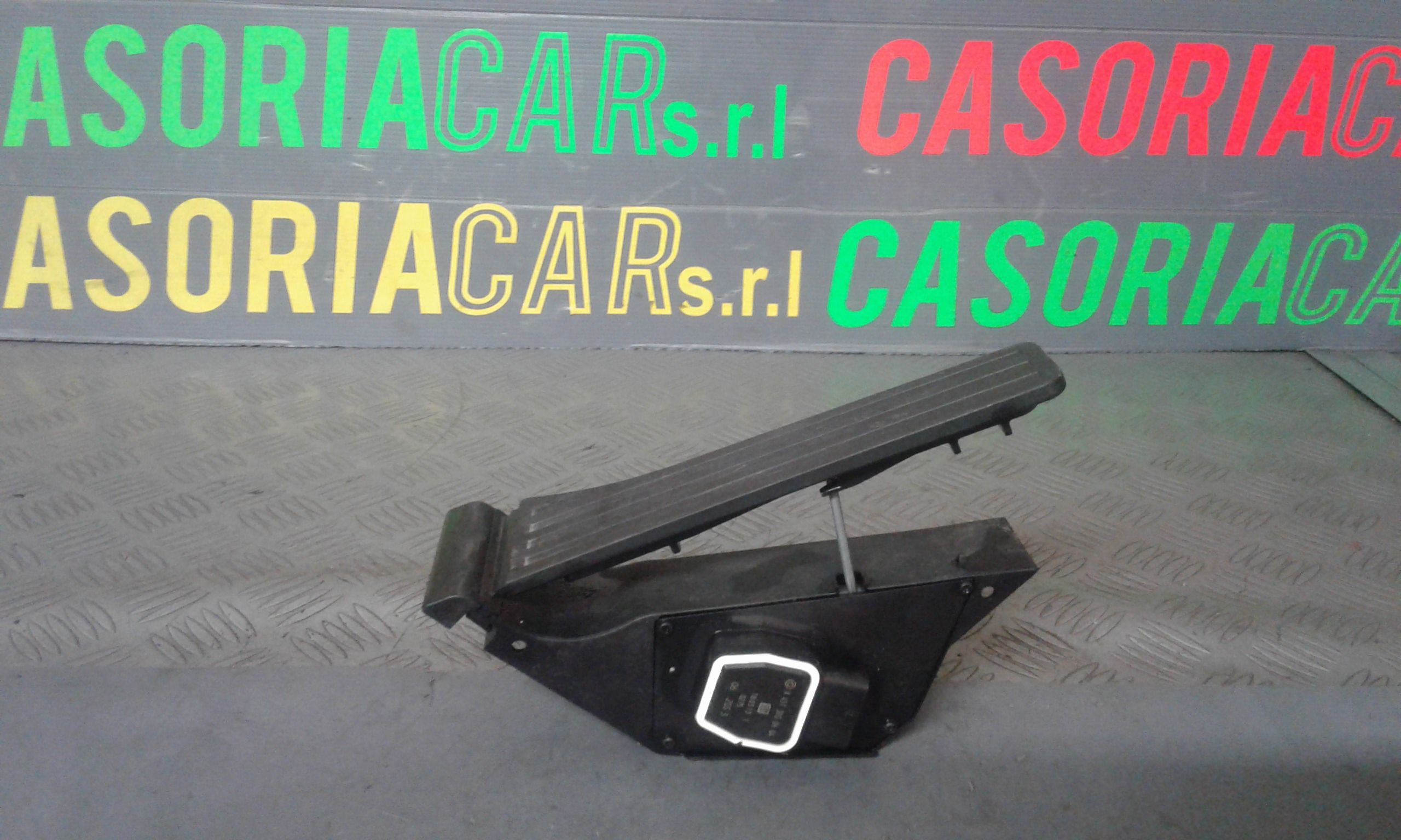 Pedale Acceleratore A2043000804 Usato