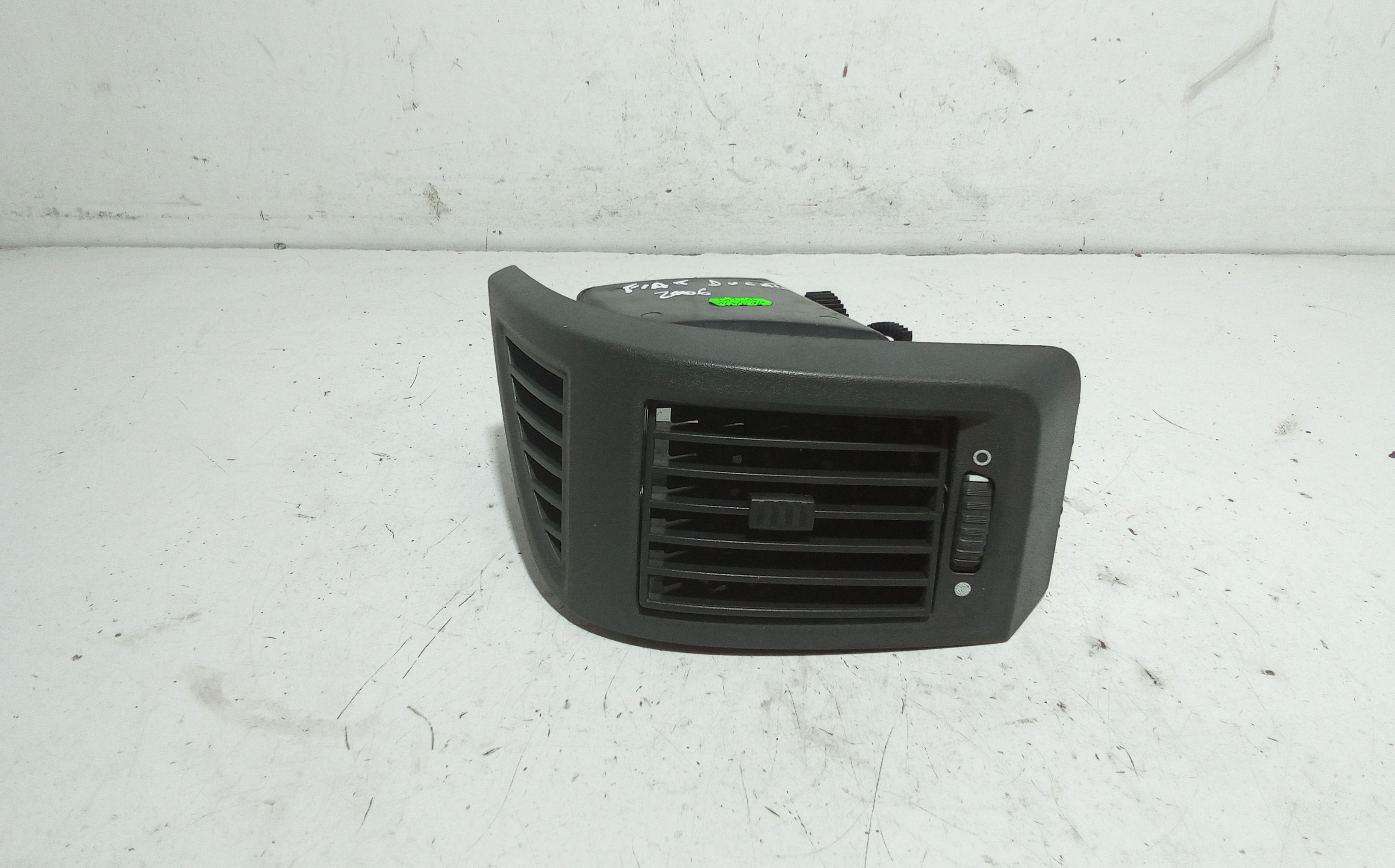 Condotto Aria Bocchette Lat. Cruscotto Destro 1342073080 Usato