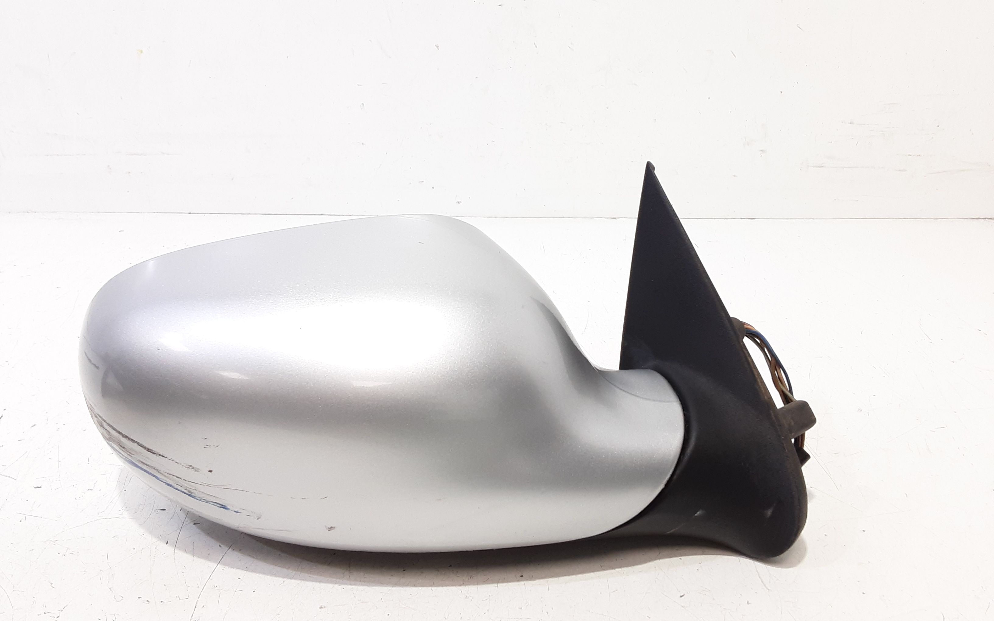 Retrovisore Est. Destro Usato