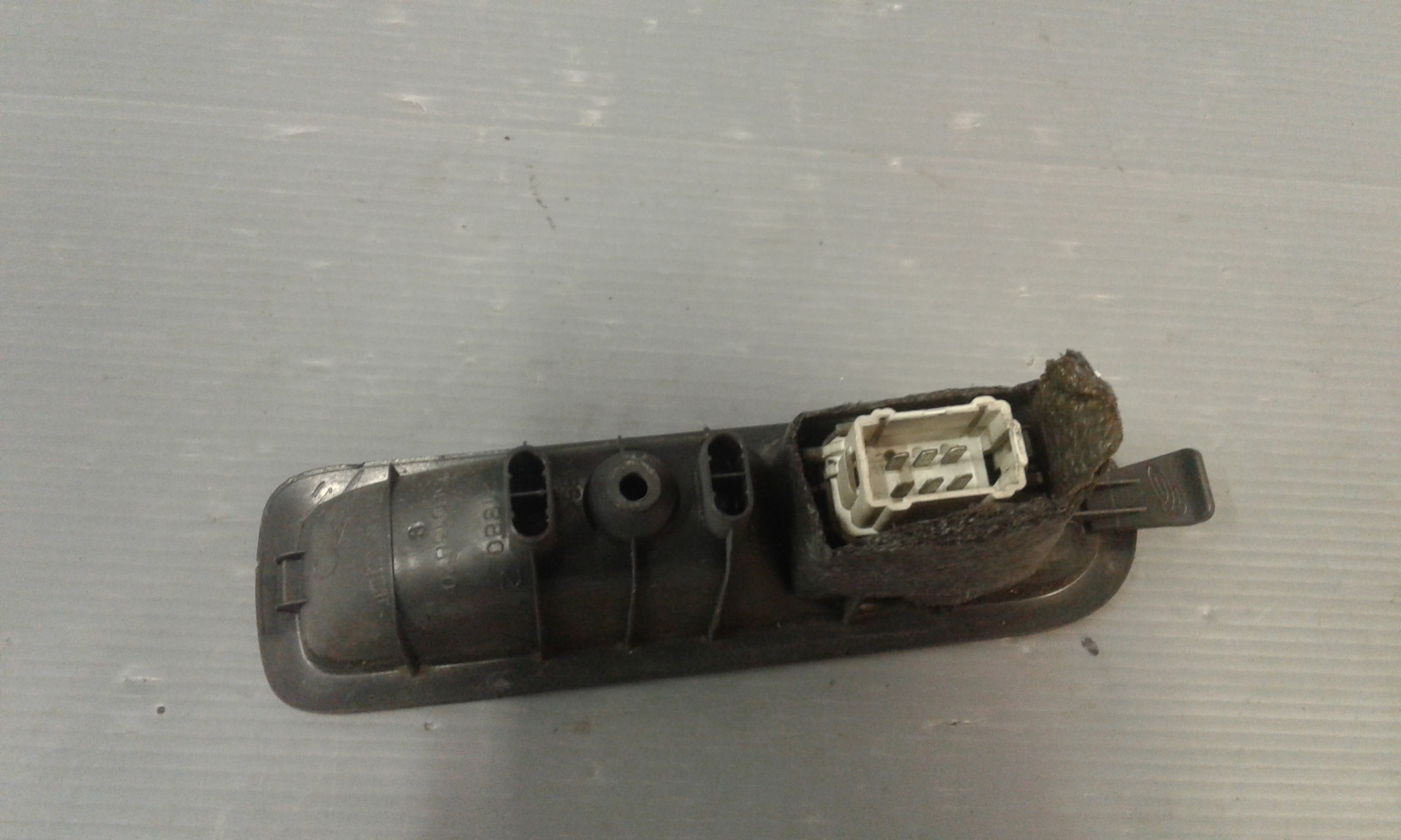 Interruttore Alzacristalli Porta Post. Sinistro 8200220507 Usato