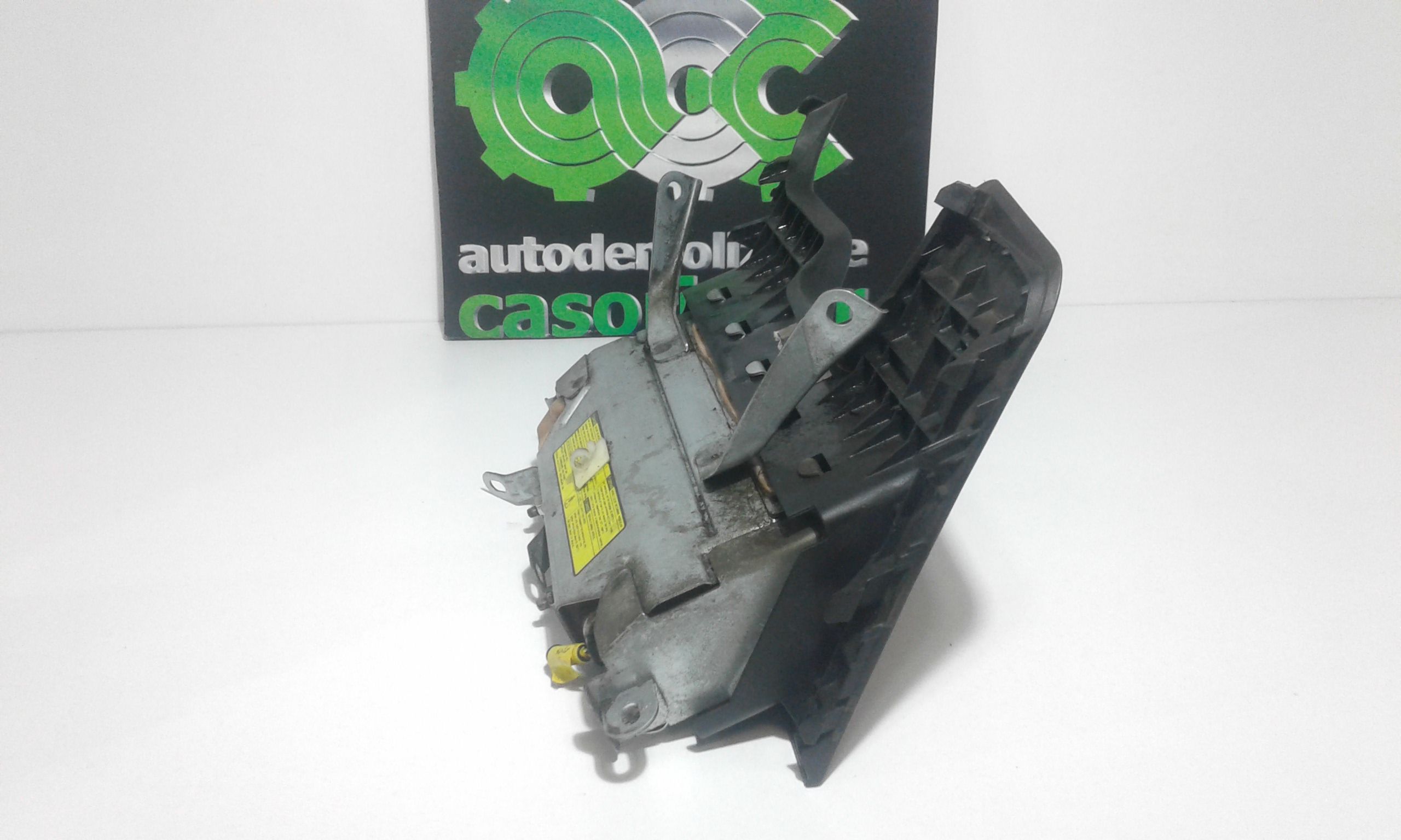 Dispositivo Airbag Protezione Gambe 739000D010B0 Usato