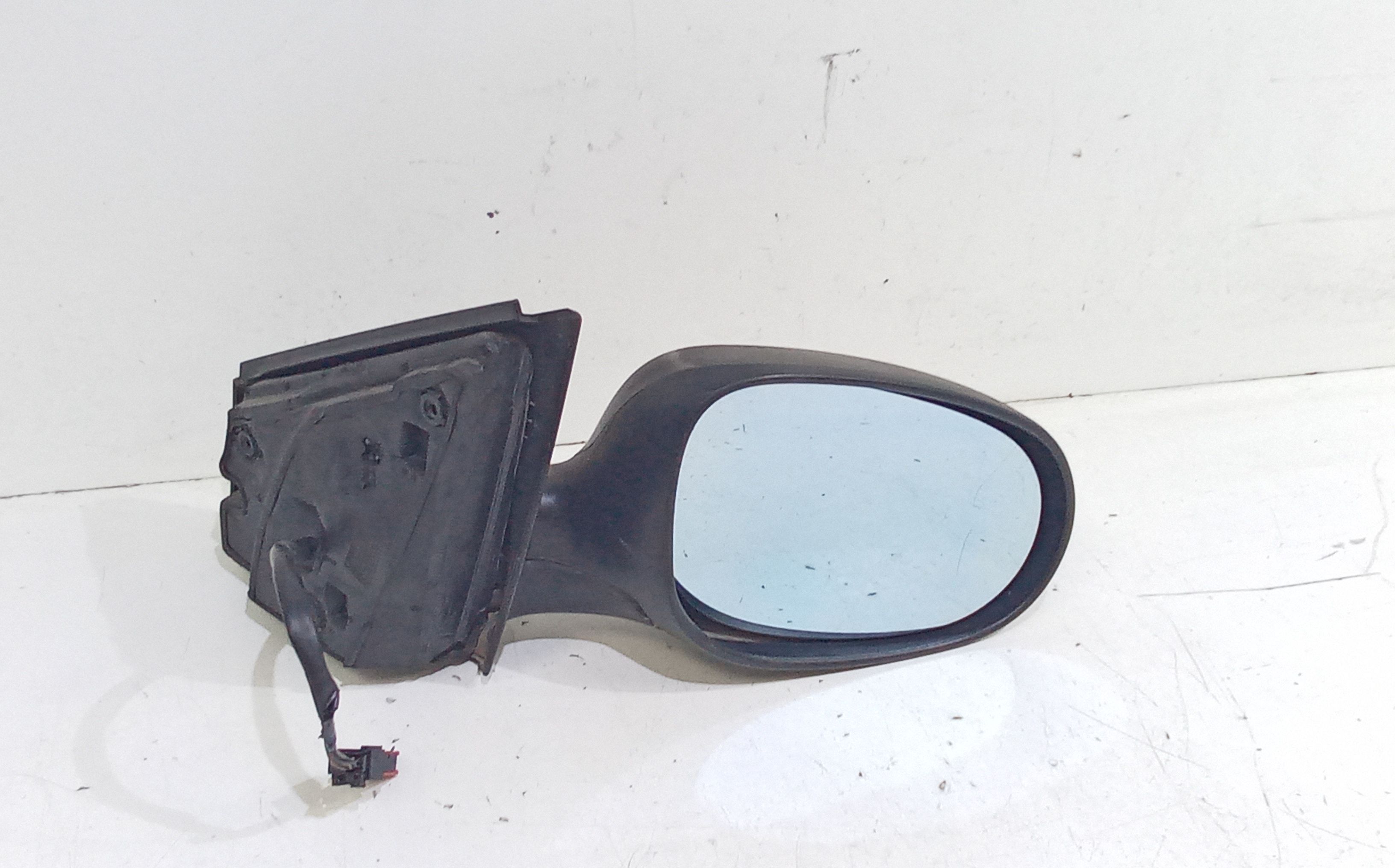 Retrovisore Est. Destro Usato