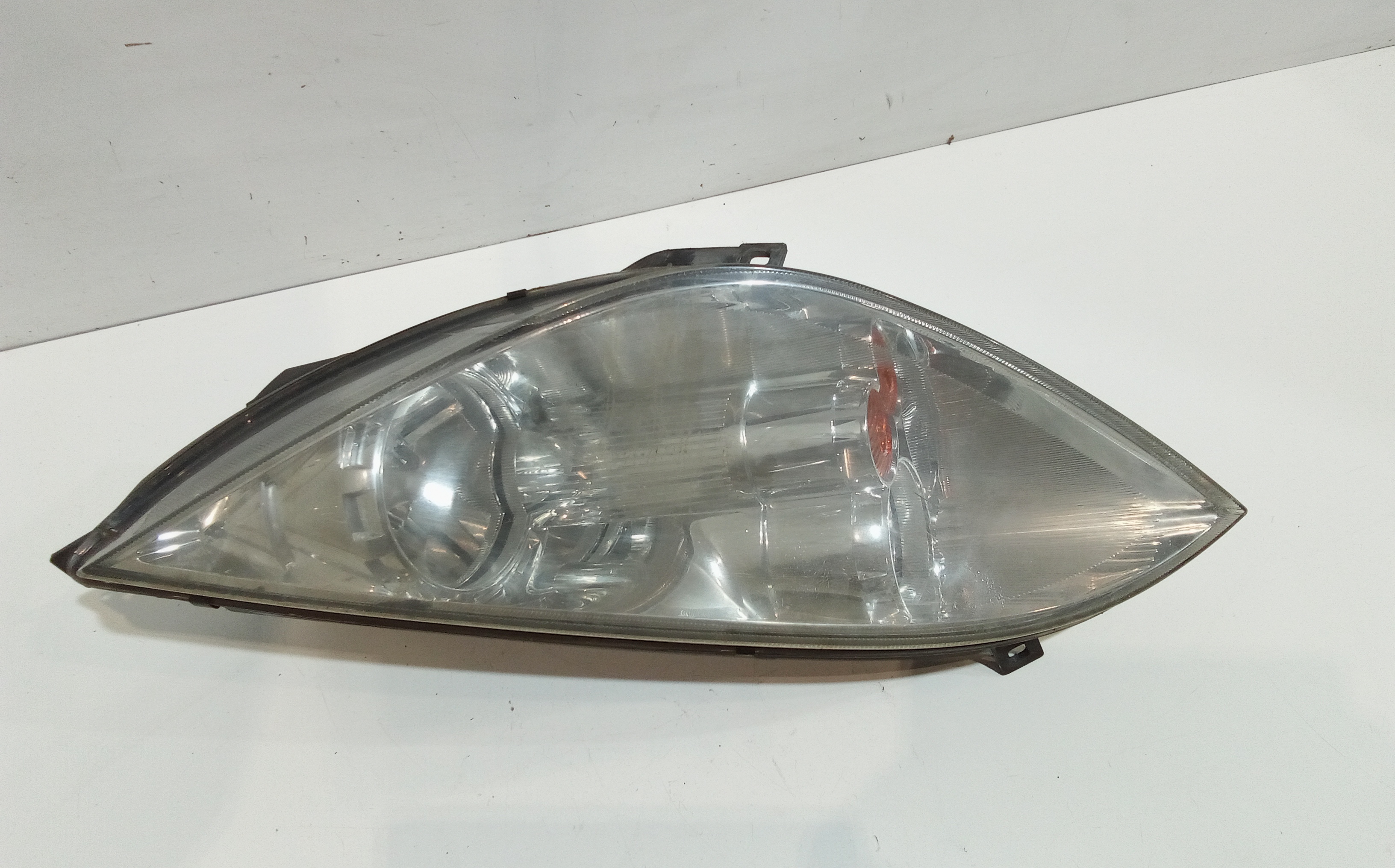 Proiettore Sinistro 8301B651 Usato