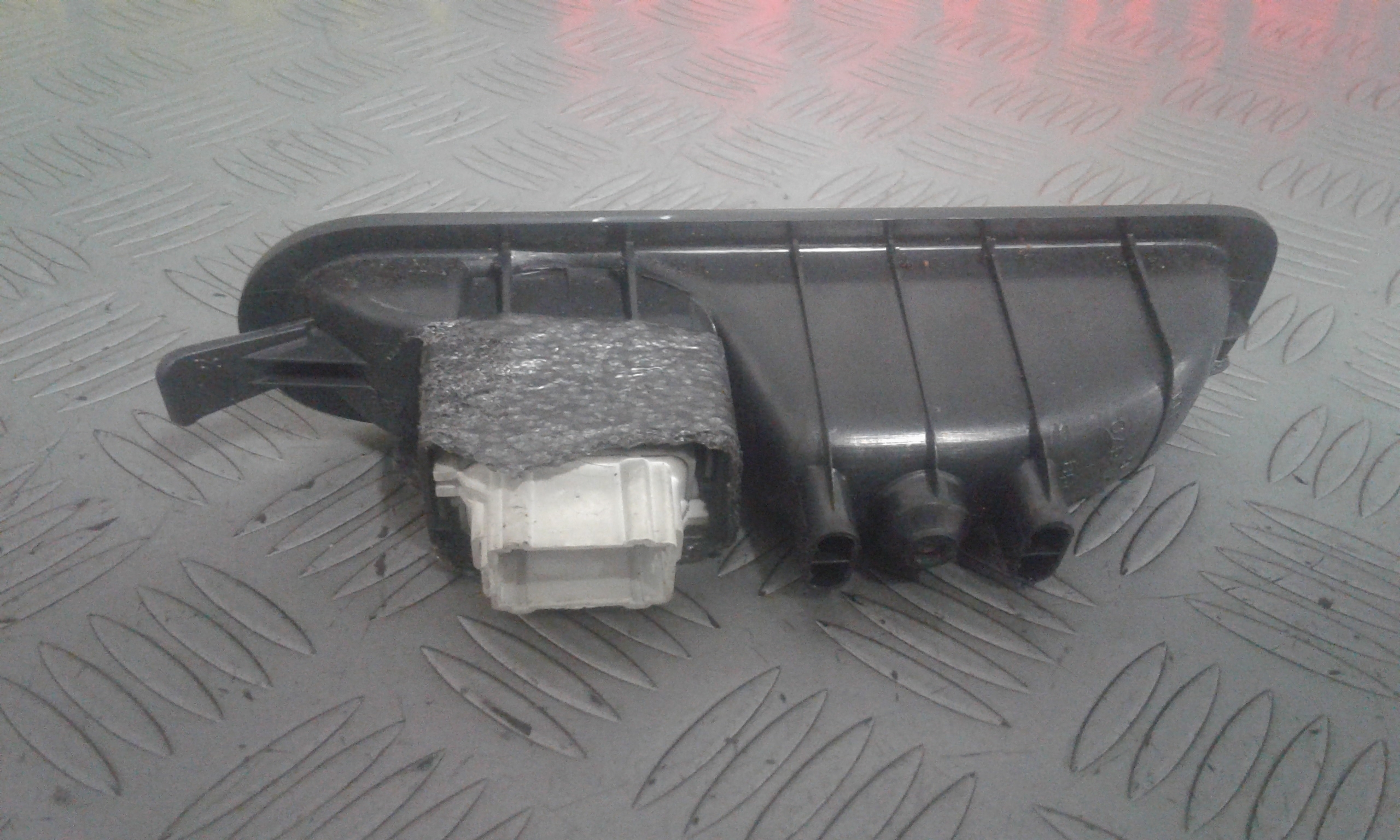 Interruttore Alzacristalli Porta Post. Destro 8200220507 Usato