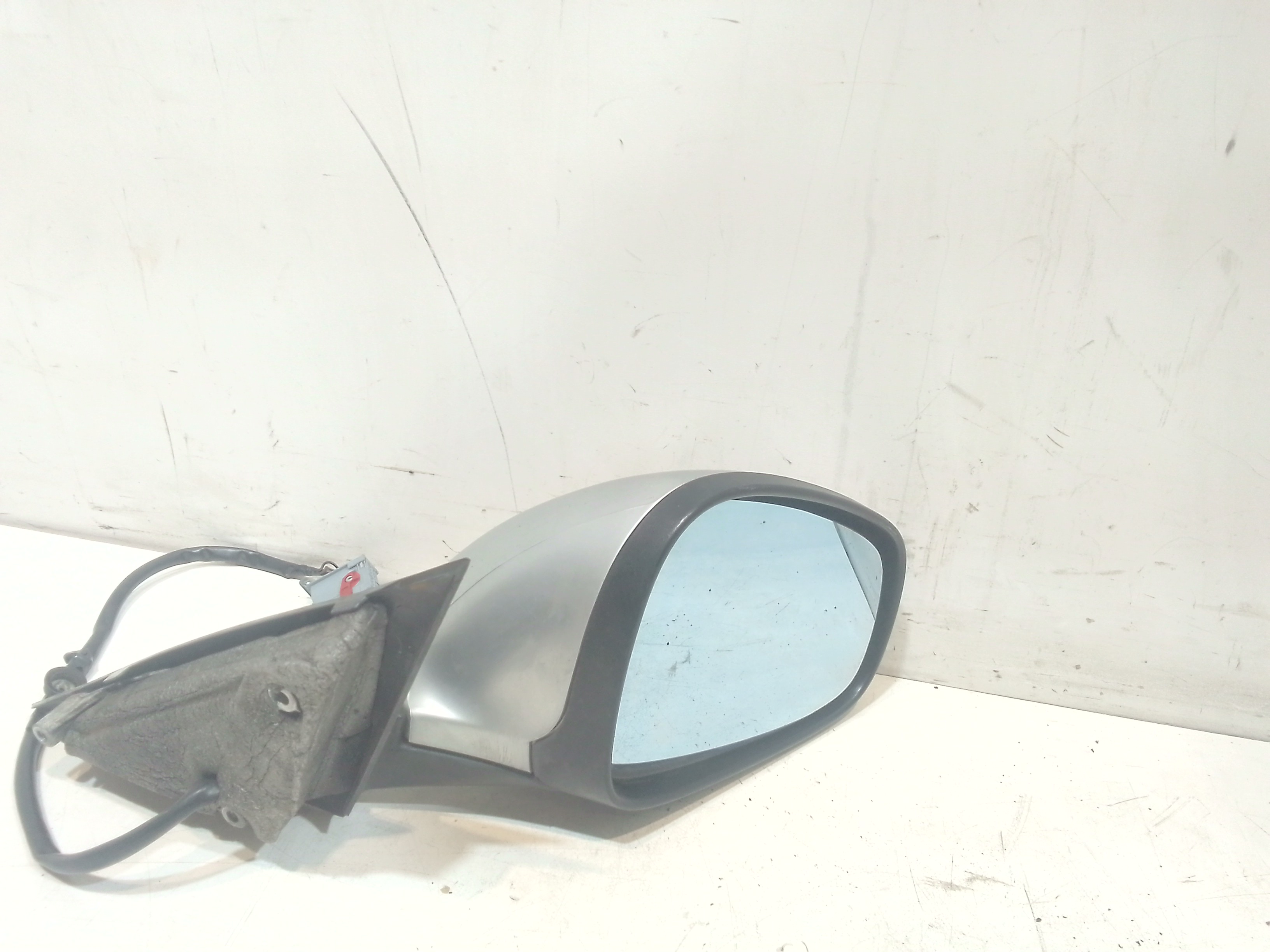 Retrovisore Est. Destro Usato