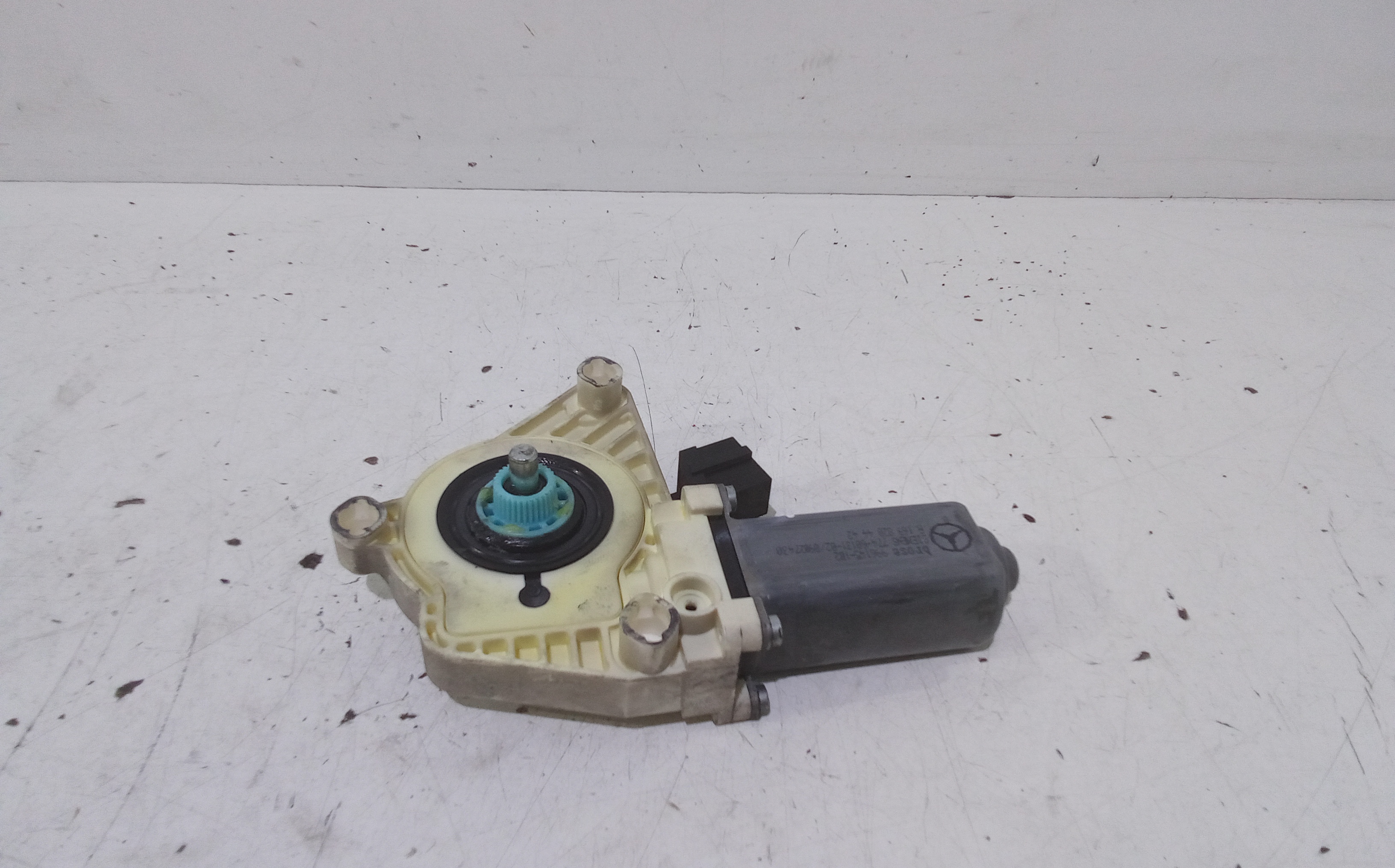 Motorino Alzacristallo Porta Ant. Destro A1698204242 Usato