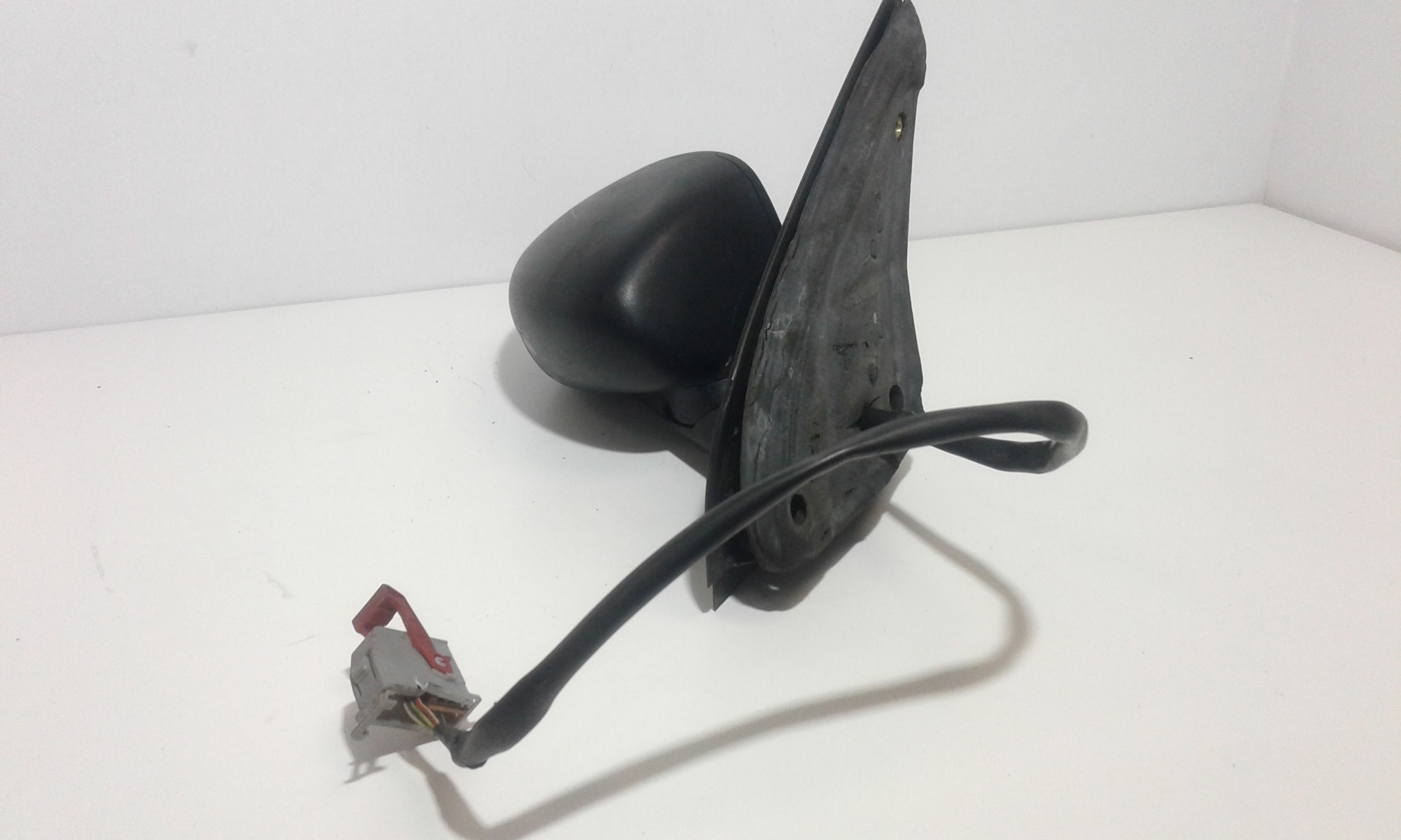 Retrovisore Est. Destro Usato