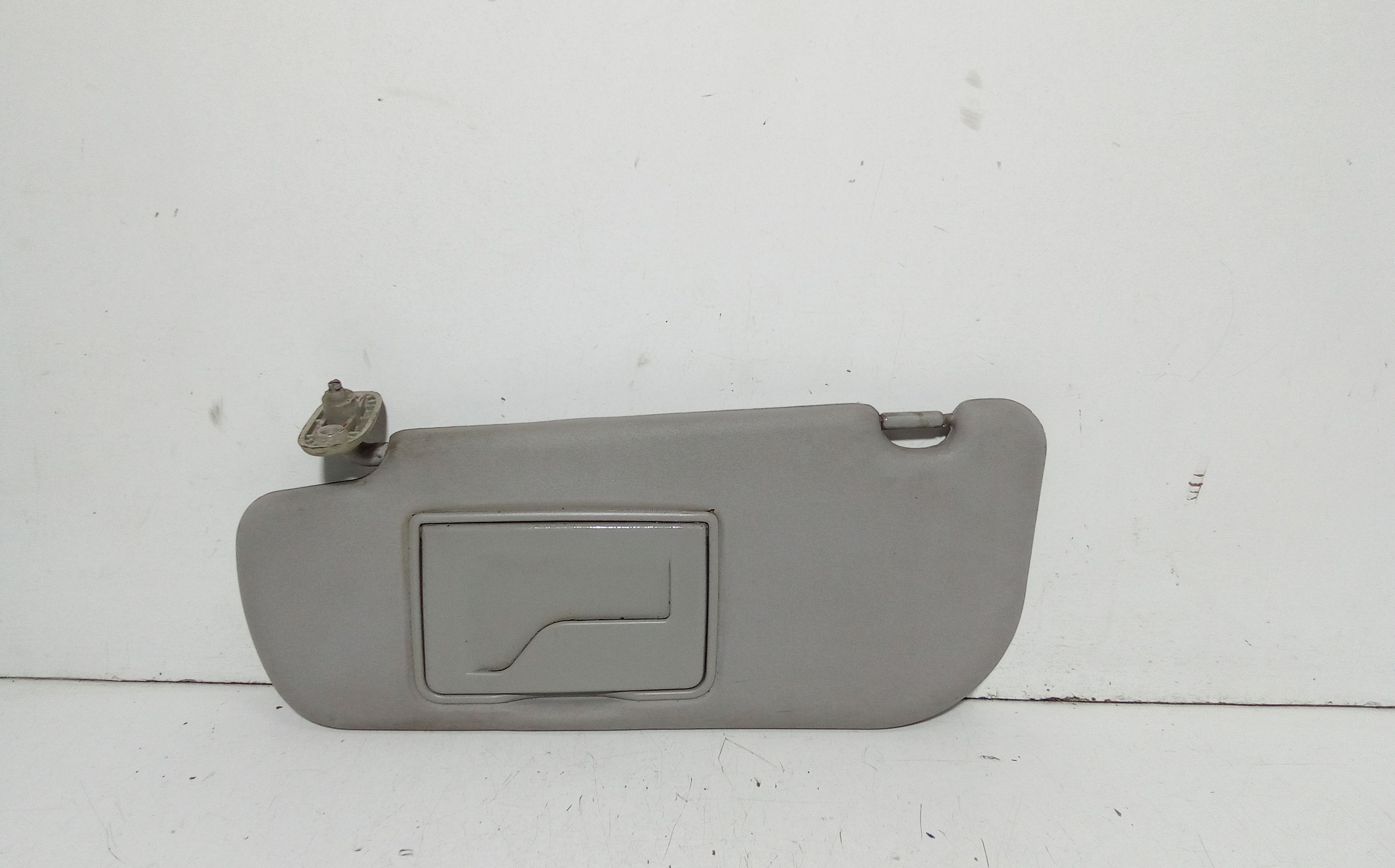 Aletta Parasole Parabrezza Sinistro 8521007130MG Usato