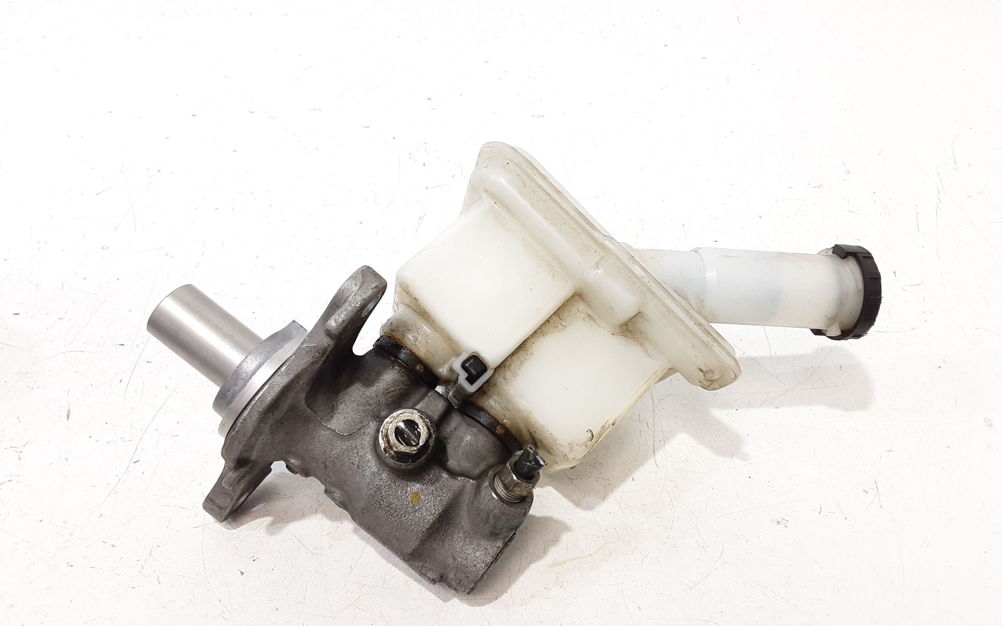 Pompa Comando Freni D60101HB2B Usato