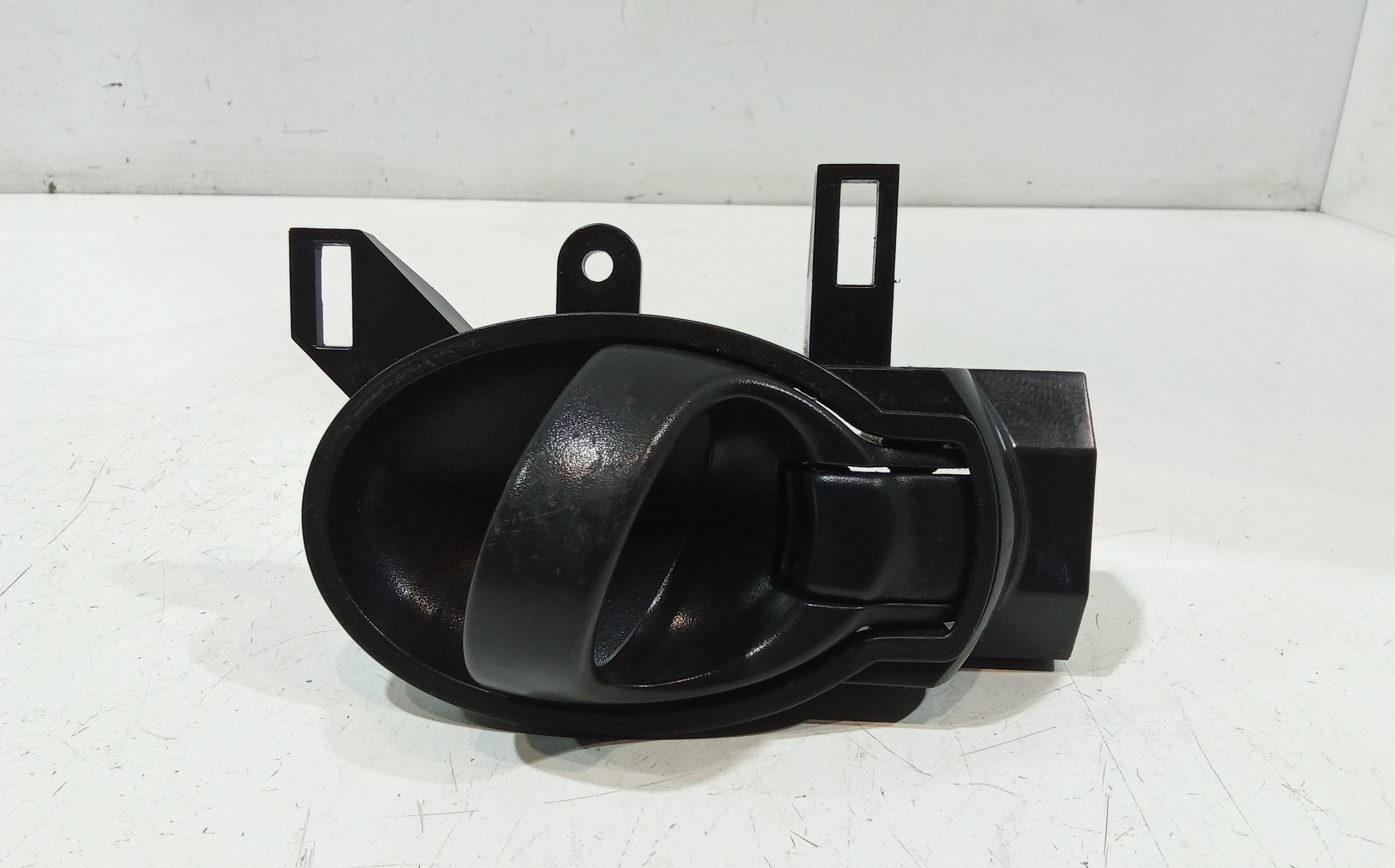 Maniglia Int. Apertura Porta Ant. Sinistro 806711HB0A Usato