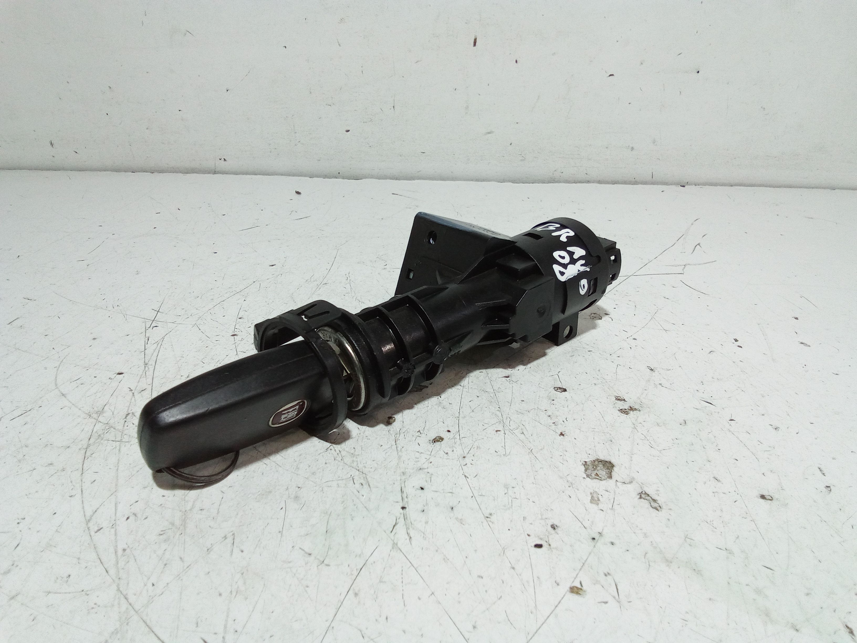 Commutatore Avviamento Con Cilindretti Serrature Usato