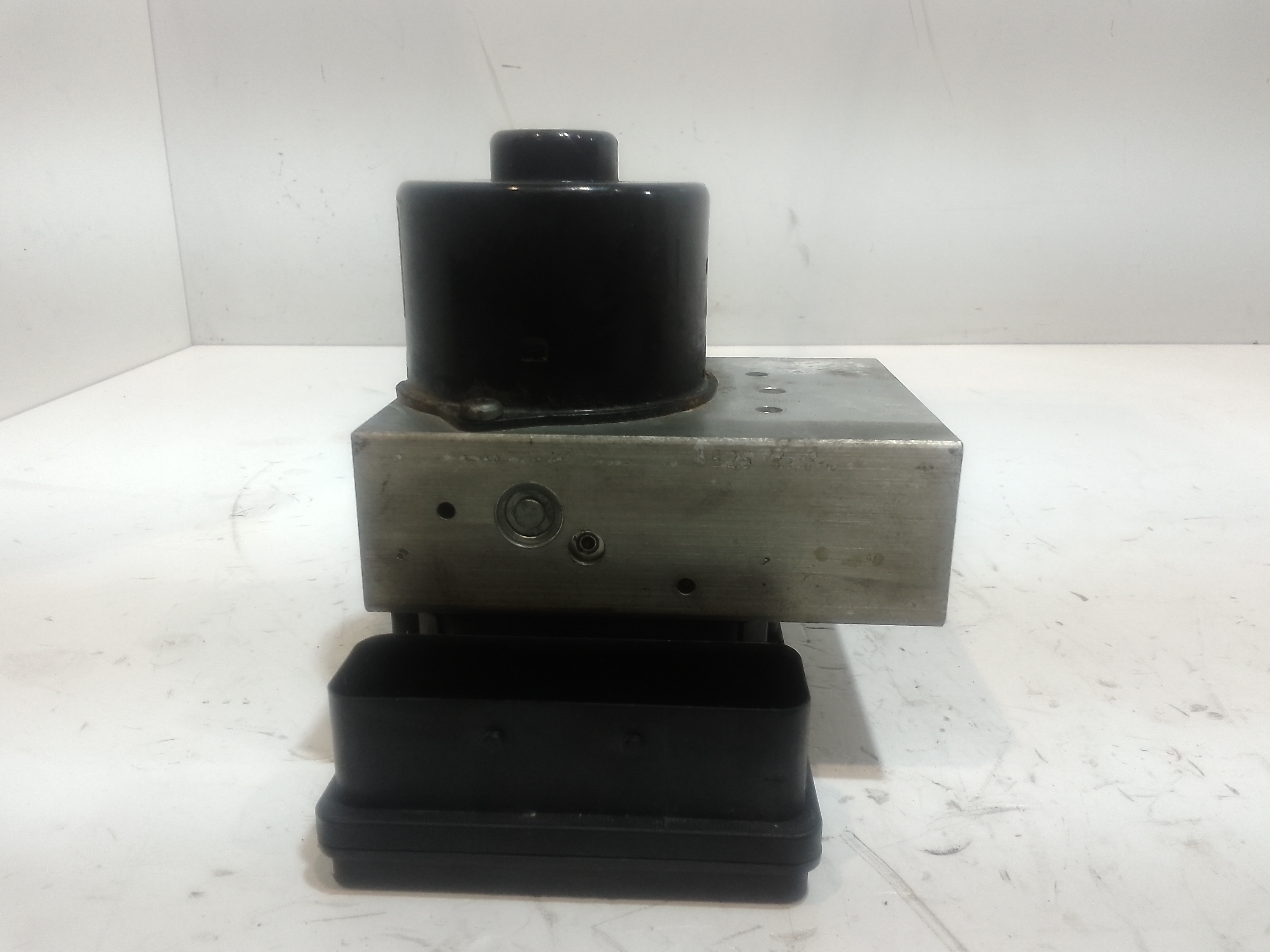 Pompa Abs A0034319312 Usato